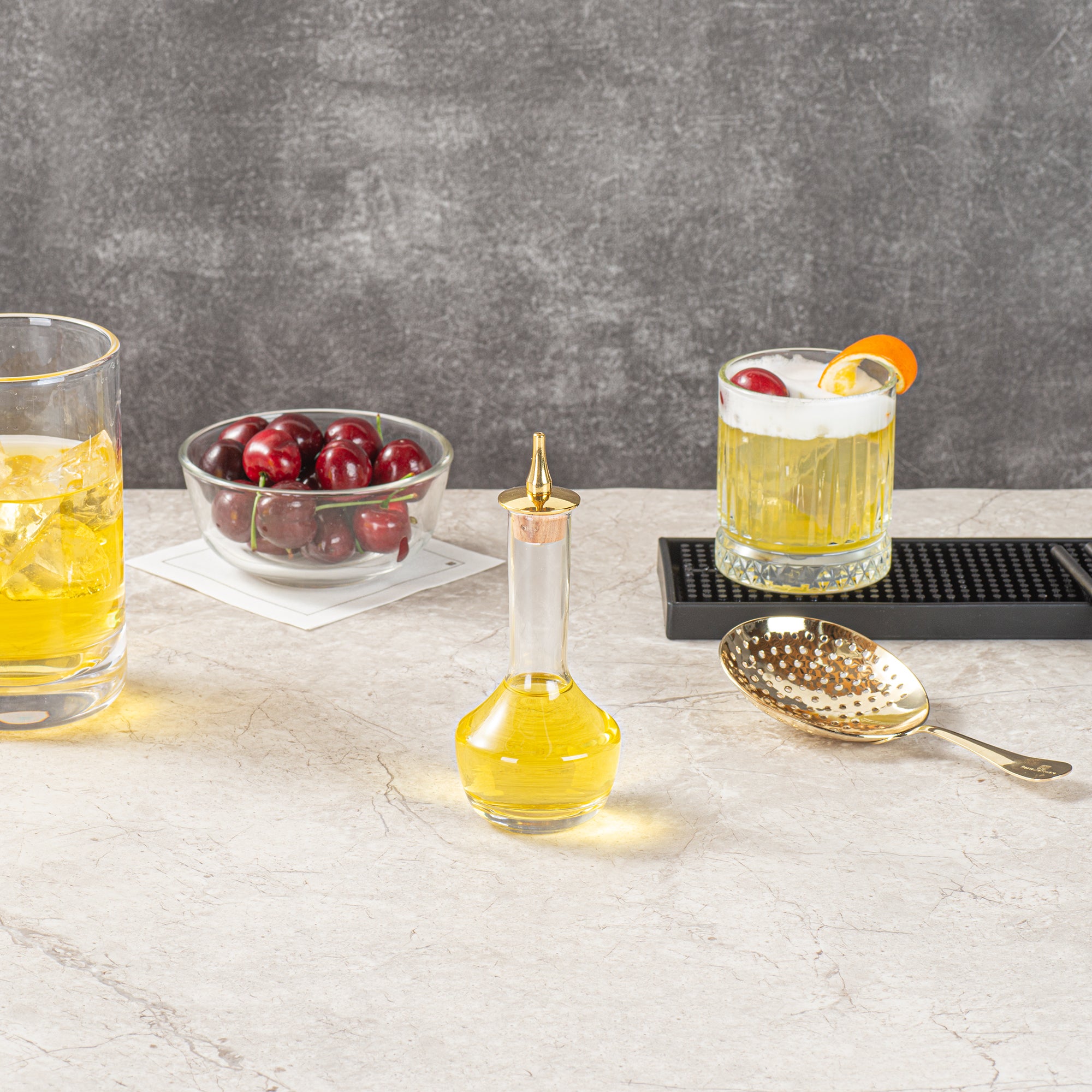 Premium 4 oz Glass Bitters Bottle - Modern Bar Lux Design with Gold Plated Dasher - 5.75