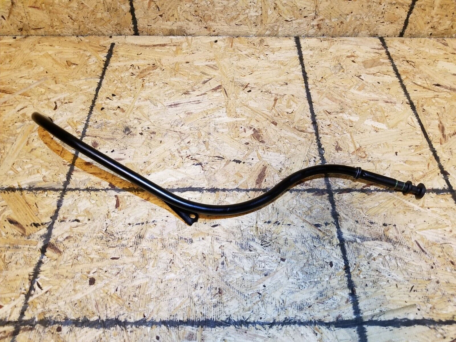06-10 BMW 650i E63 N62 Engine Oil Level Dipstick Pipe Tube OEM Replacement Part - Perfect for Engine Maintenance & Oil Level Checking