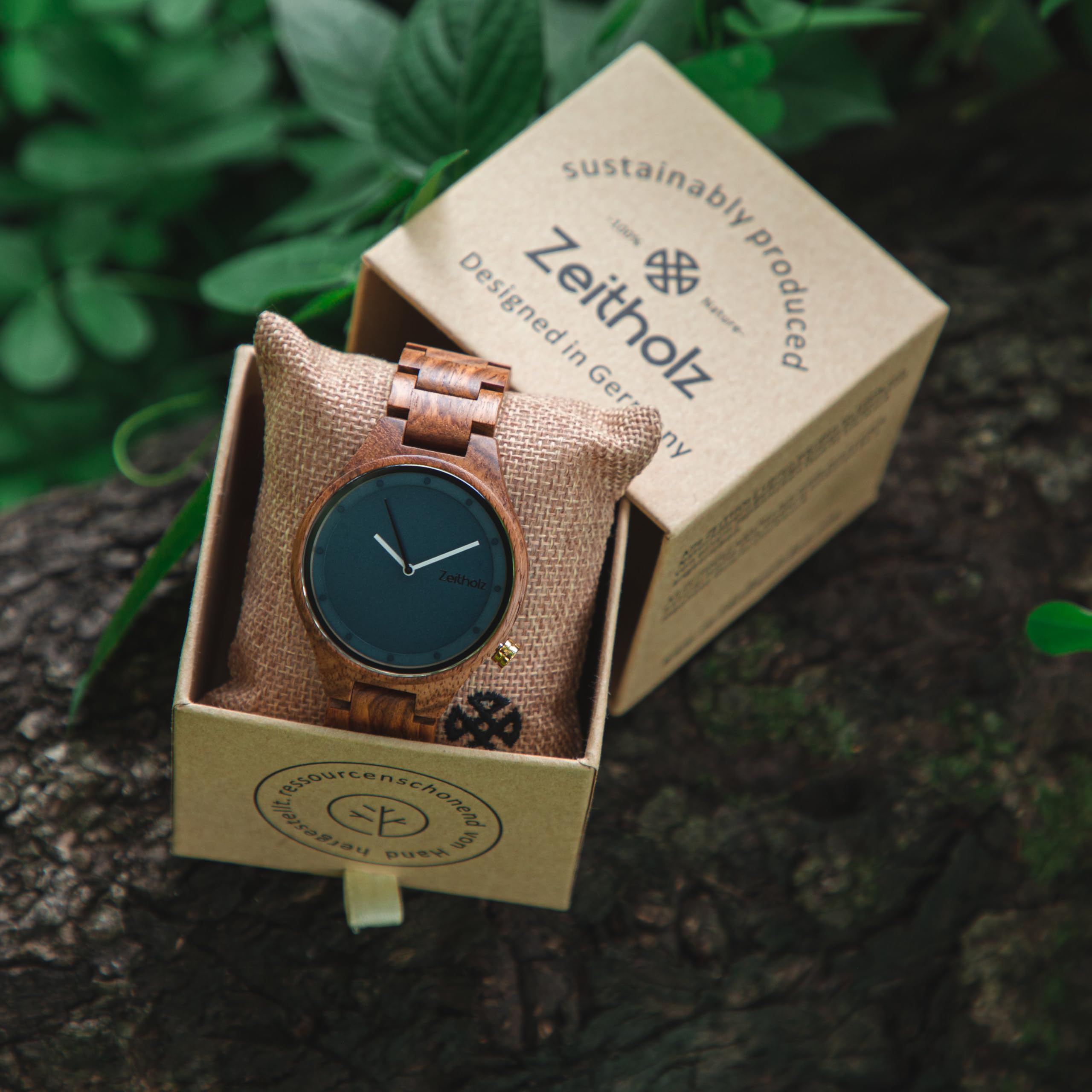 Zeitholz Men's Wooden Watch - 42mm Big Face Analog Wood Watch with Japanese Quartz Movement - 100% Natural Wood - Perfect Gift for Him - Ideal for Casual Wear, Outdoor Adventures & Special Occasions