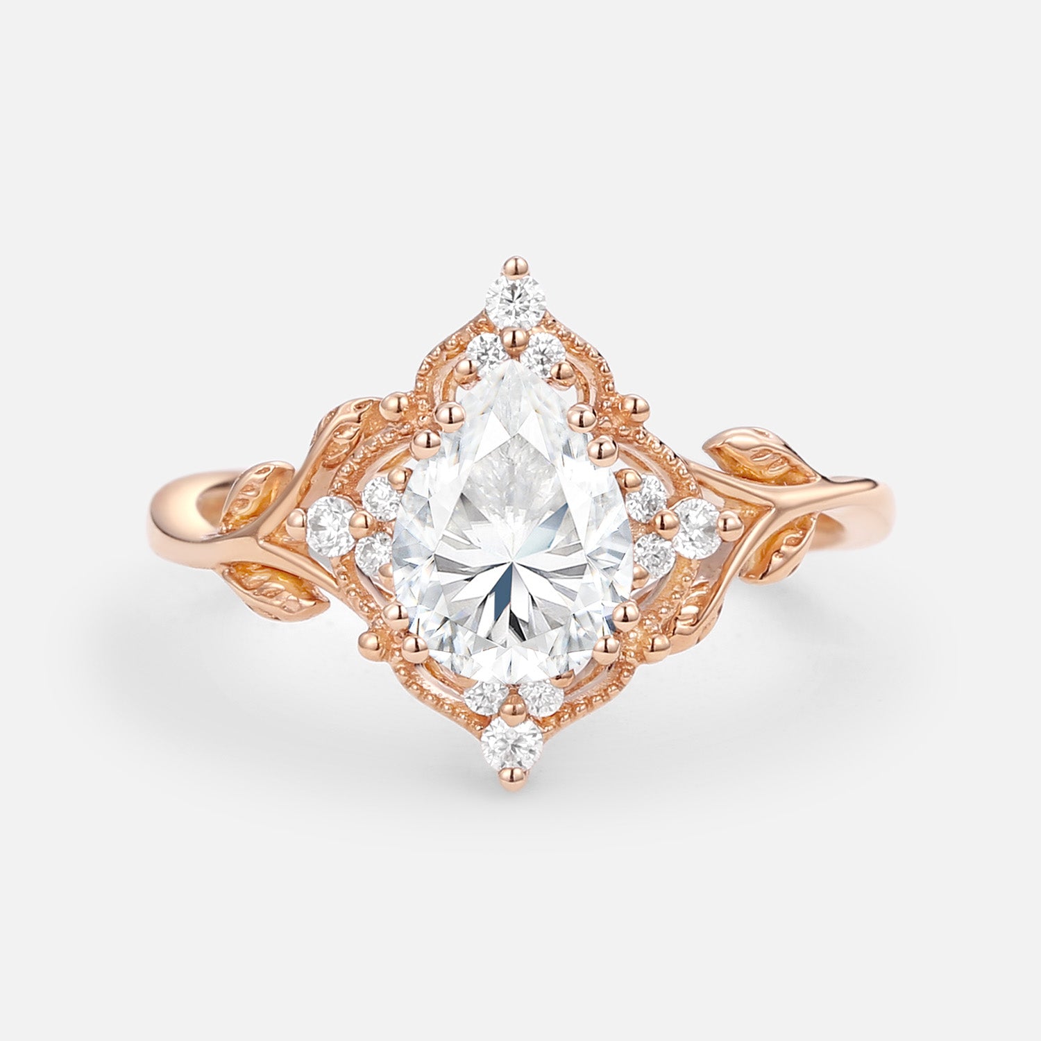 Pear Cut Moissanite Leafy Vintage Engagement Ring for Women - Elegant Nature-Inspired Wedding Band, Perfect for Proposals, Anniversaries & Special Occasions