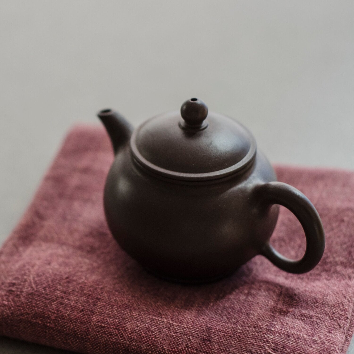 Premium Taiwanese Brown Clay Teapot - 2 oz Traditional Yixing Style for Brewing Oolong & Pu-erh Tea | Perfect for Tea Ceremonies & Home Tea Time