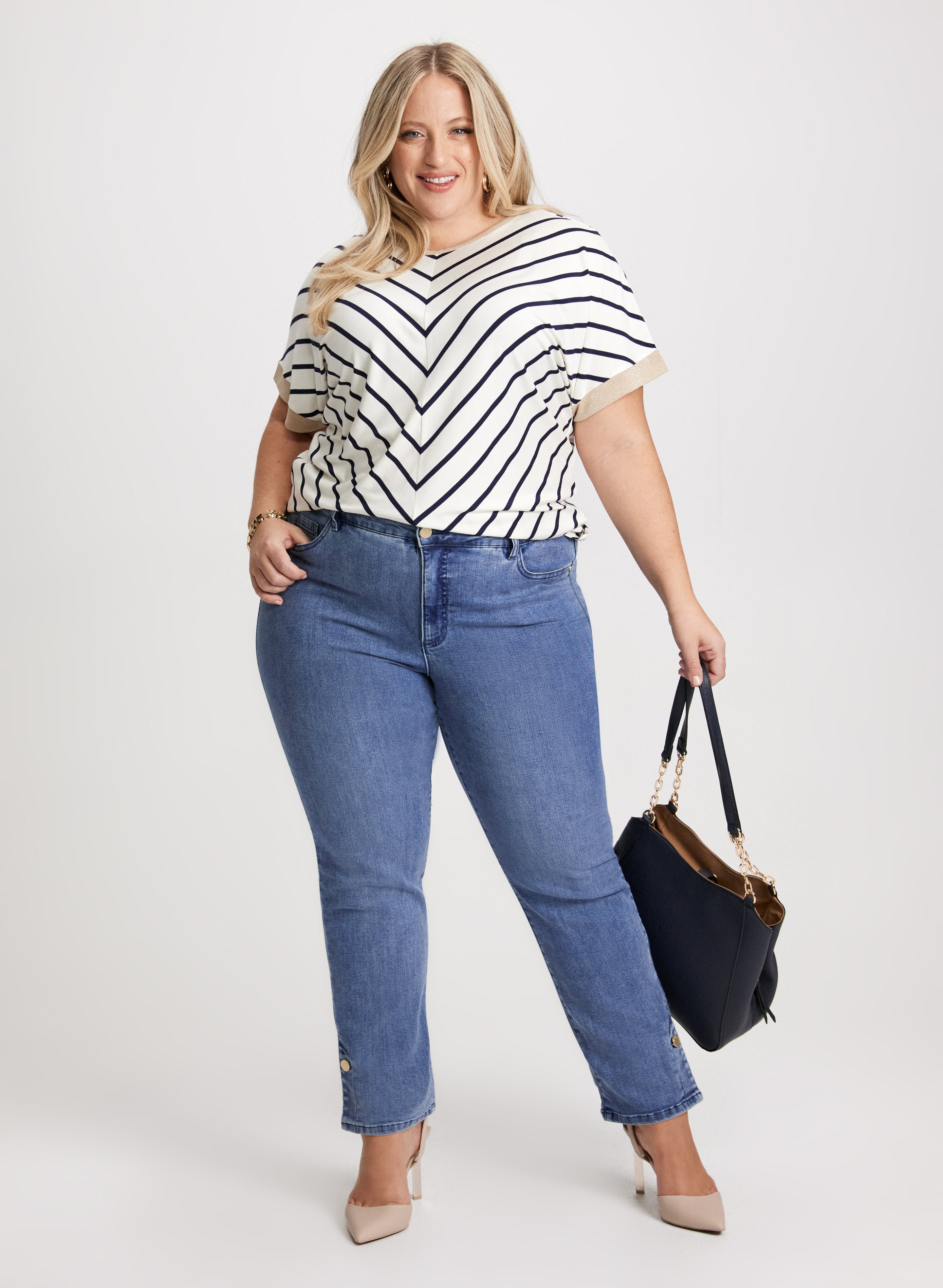 Chevron Drop Sleeve Top with Slit Hem & Straight Leg Jeans for Women | Casual Outfit for Date Night & Weekend Wear