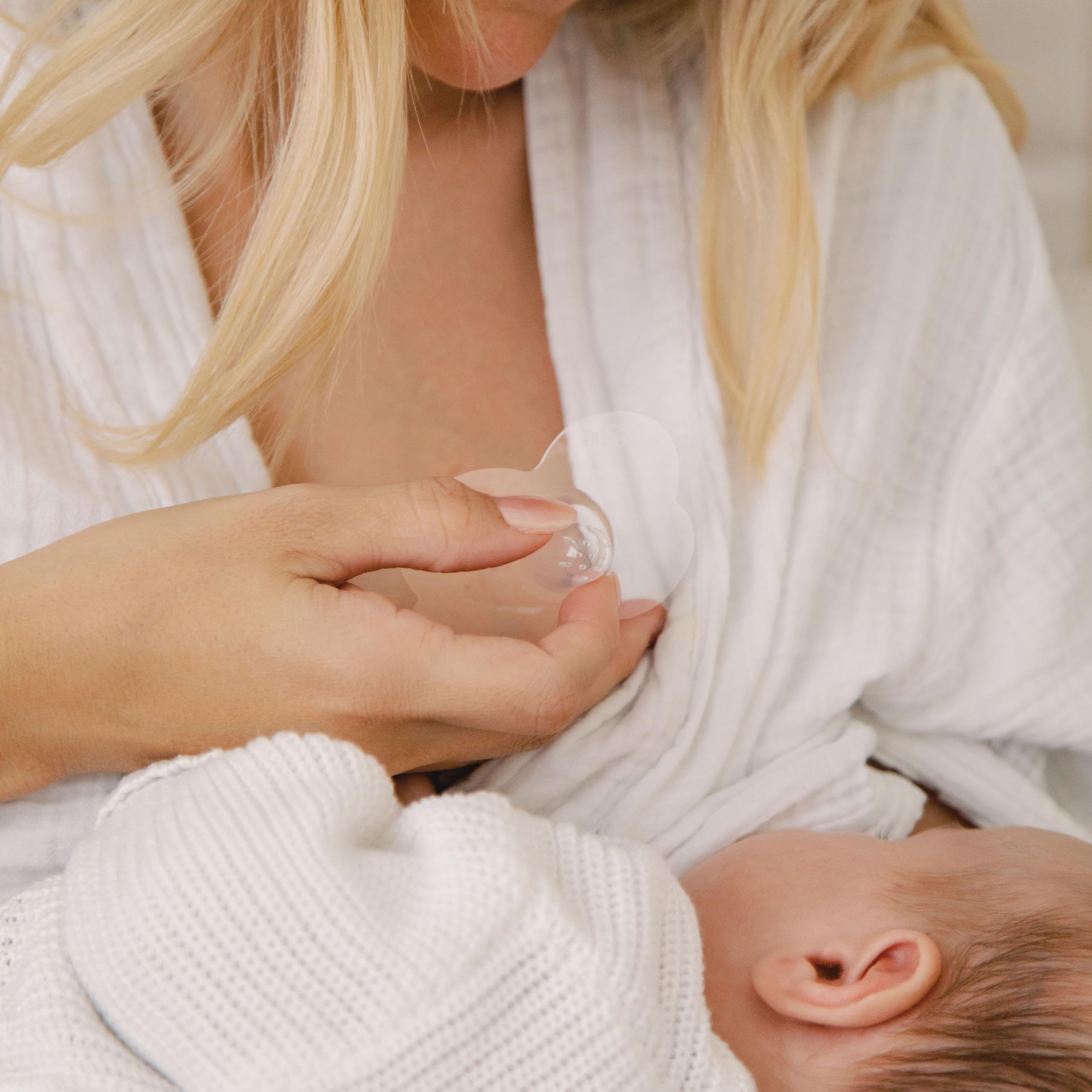 **Dr. Brown's Butterfly Breastfeeding Nipple Shields – Size 2 (24mm) for Sore, Flat, or Inverted Nipples – Helps with Latching Difficulties – Includes Microwave Sterilizer Carrying Case – Perfect for Nursing Moms at Home or On-the-Go**