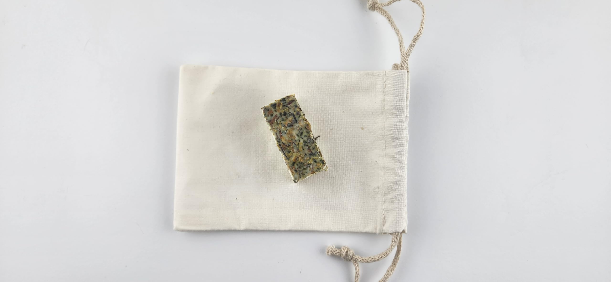 All Natural Chamomile Bath Tea Bar Soap with Muslin Bag - TSA Approved Handmade Moisturizer for Sensitive Skin | Gentle Shower & Bath Soap for Women, Teens, Girls | Perfect for Mother's Day Gifts & Relaxing Bath Time Self-Care