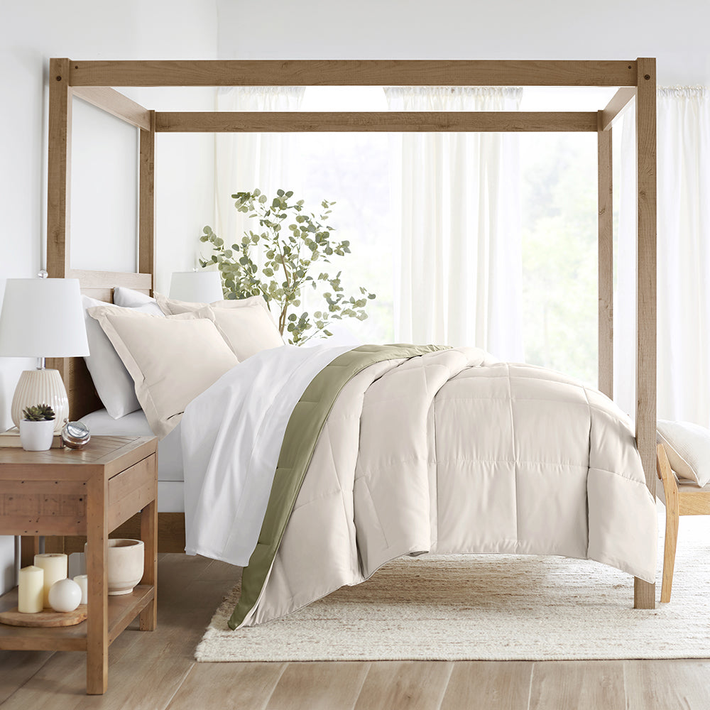 Reversible Down Alternative Comforter Set - All-Season Hypoallergenic Bedding for Queen/King Size - Perfect for Cozy Nights & Guest Rooms