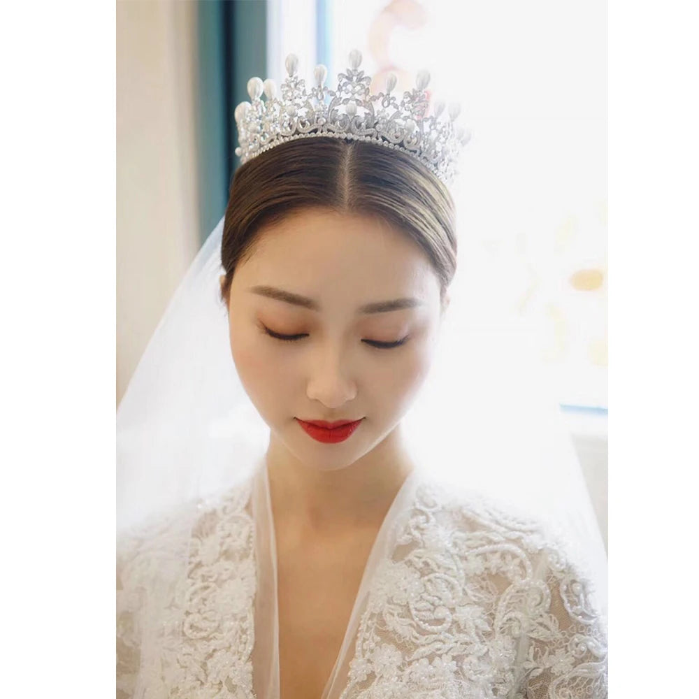 Elegant Pearl Bridal Crown Tiara with Zirconia - Wedding Hair Accessories for Bride, Bridesmaids & Flower Girls - Perfect for Weddings, Prom, Quinceañera & Special Occasions