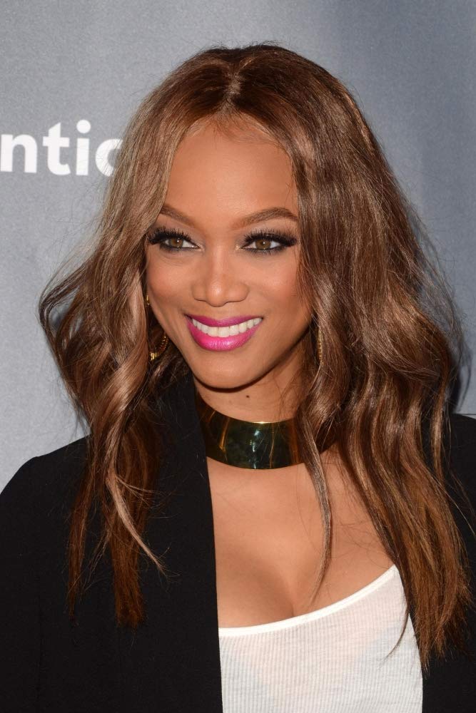 Tyra Banks The New Apprentice Cast Q&A 2016 - 8x10 Celebrity Photo Print for Home, Office, Studio & Fan Wall Decor