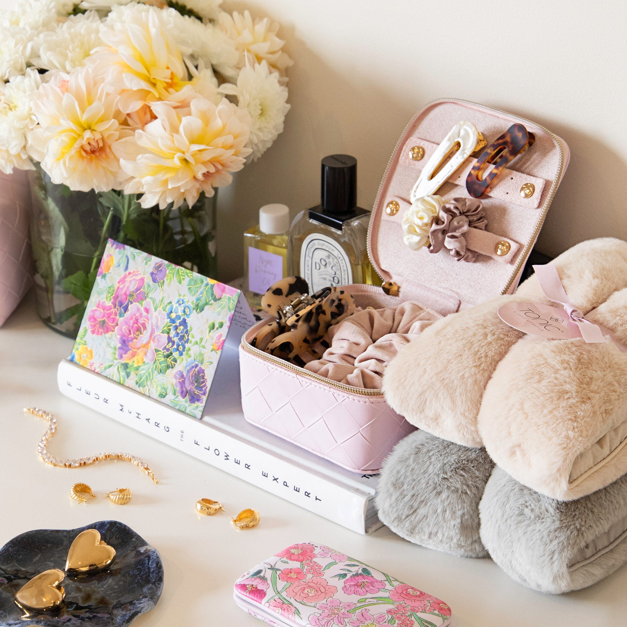 Elegant Woven Peony Jewelry Cube Box - Perfect for Rings, Necklaces & Earrings Storage | Gift Packaging & Organizer for Women
