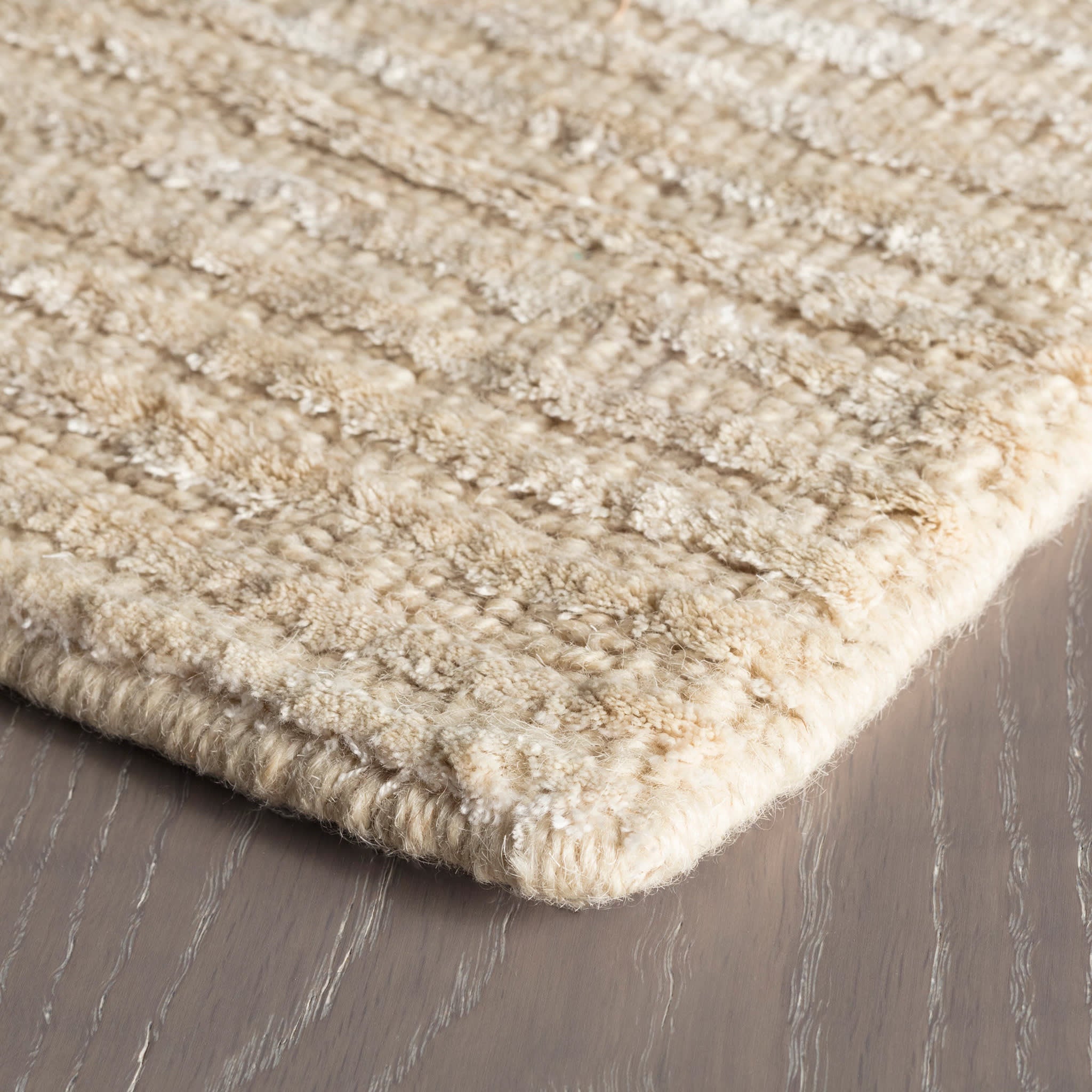 Hand Knotted Viscose/Wool Striped Area Rug in Ivory - Perfect for Living Room, Bedroom & Home Decor