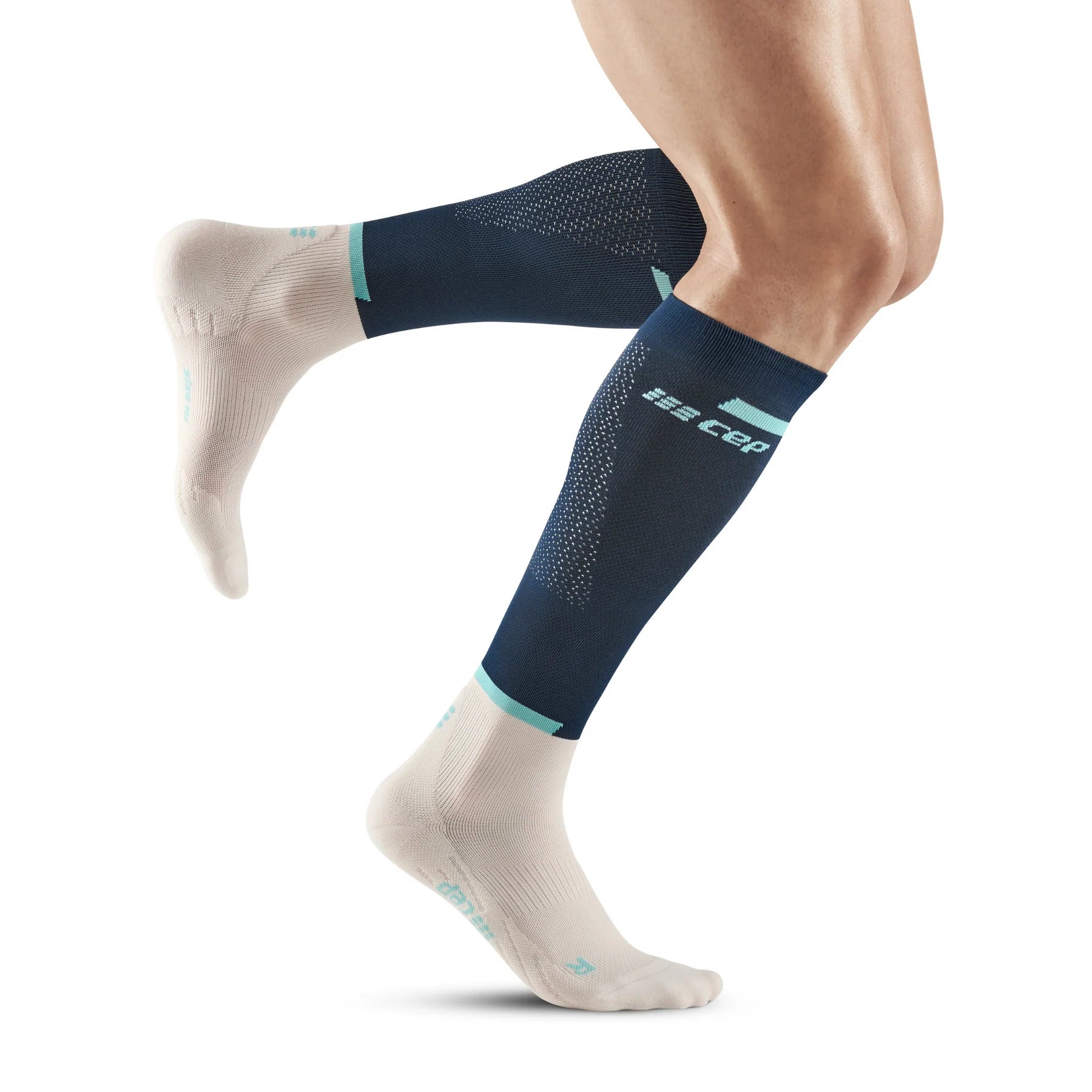 CEP Men's The Run Socks Tall v4 - Compression Running Socks for Men in Blue/Off White | Ideal for Marathon Training, Jogging & Athletic Performance