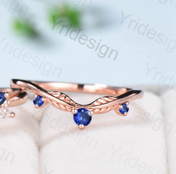 Oval Sapphire Wedding Ring Set in Rose Gold - Unique Vintage Stacking Engagement Ring with Natural Sapphire - Perfect Proposal Gift for Women - Ideal for Weddings, Anniversaries & Romantic Occasions
