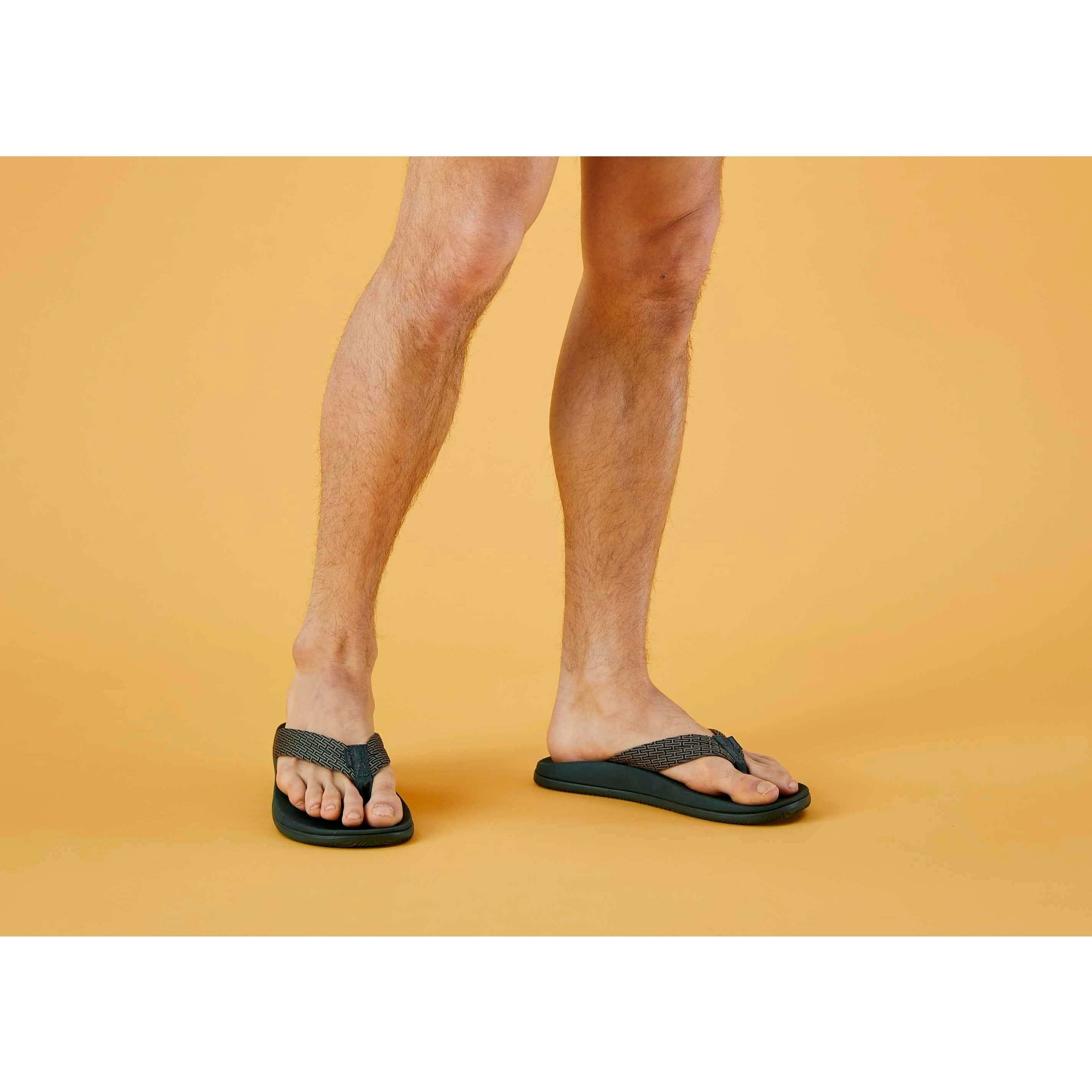 Chacos Chillos Flip Flops for Men & Women - Comfortable Sandals with Arch Support | Beach, Pool & Outdoor Activities