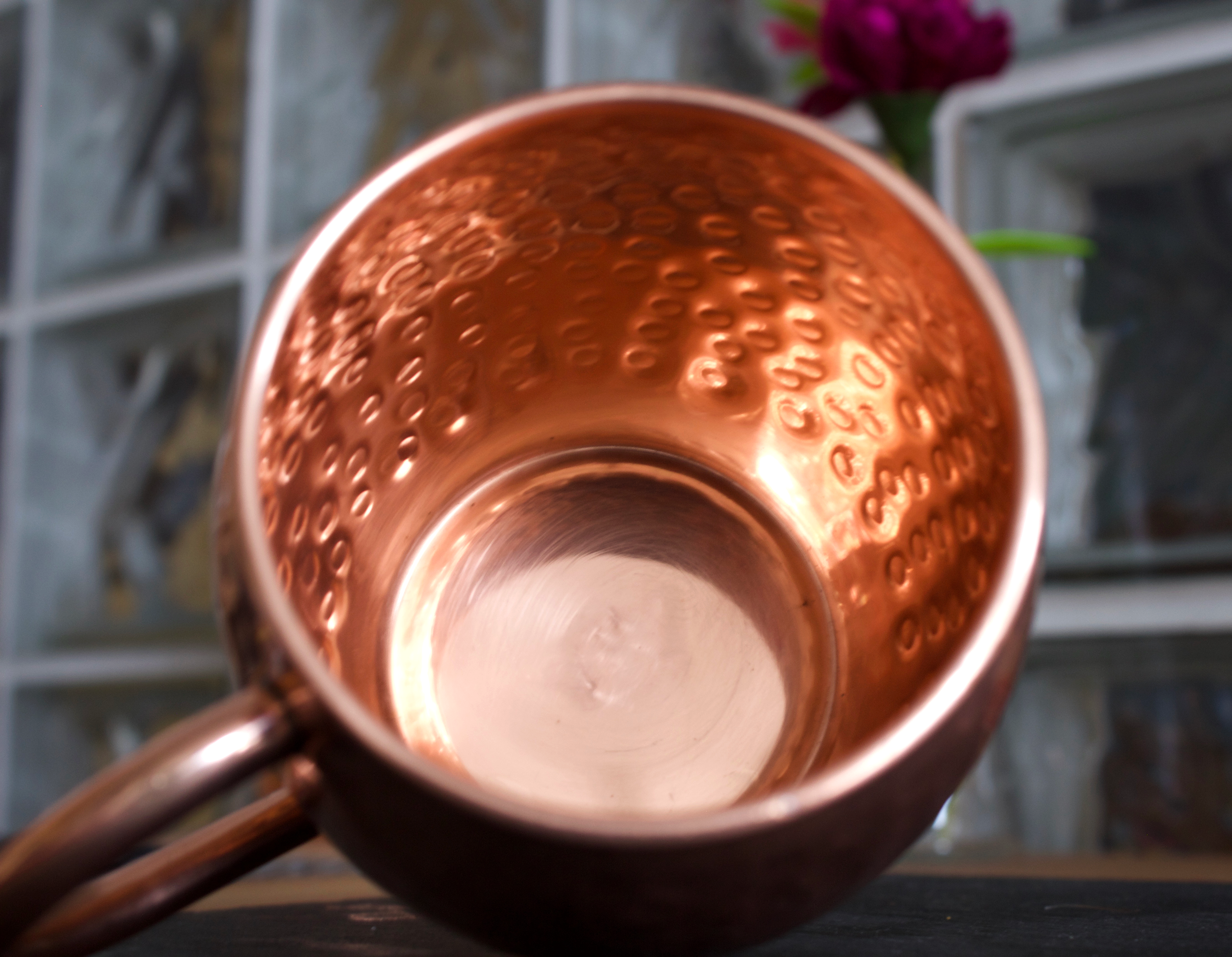 Premium Kosdeg Copper Moscow Mule Mugs Set of 4 - 16oz Handcrafted Hammered Copper Cups with Insulated Stainless Steel Lining - Perfect for Cocktails, Iced Coffee & Party Drinks
