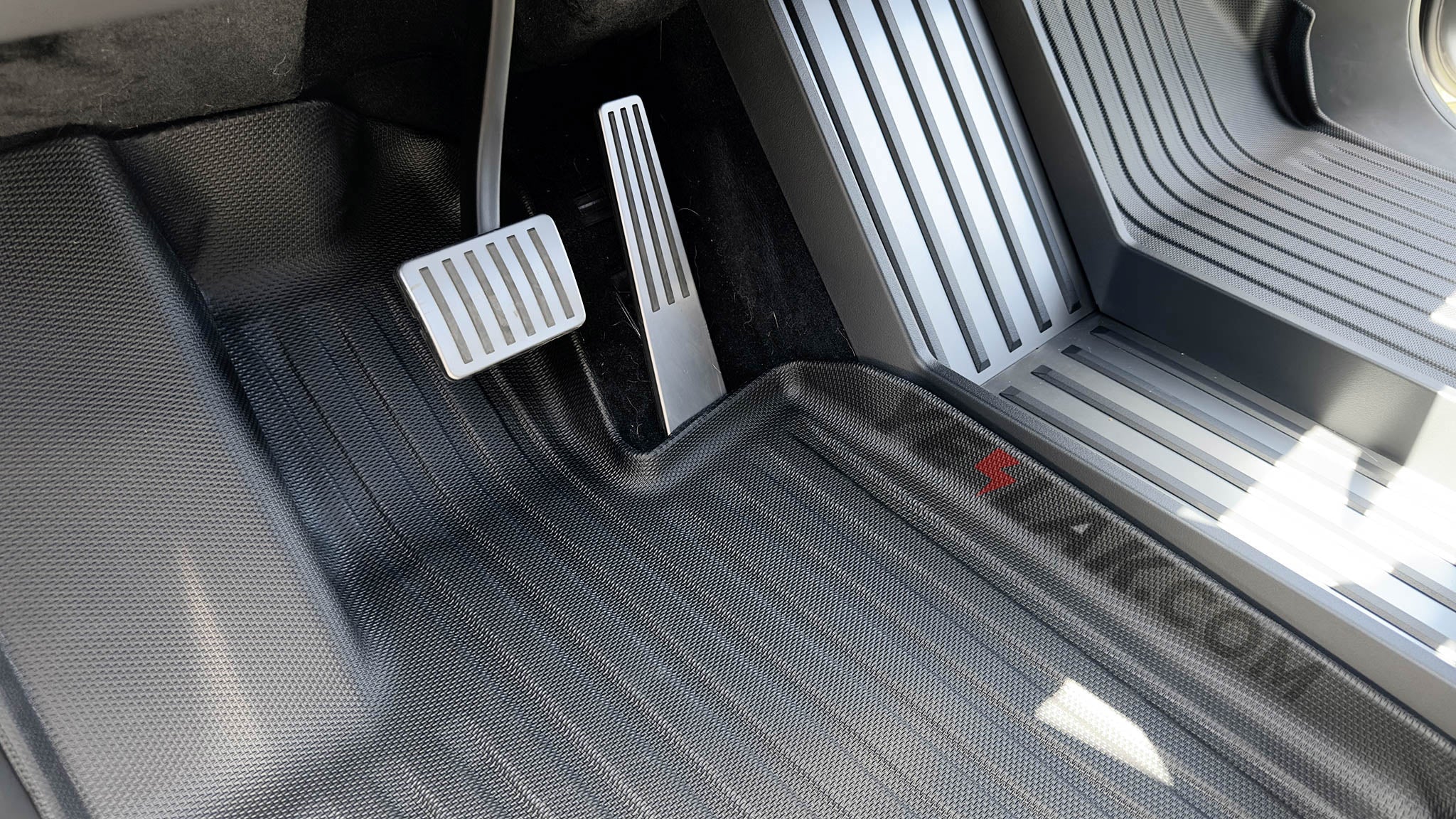 Premium All-Weather TPE Floor Mats for Tesla Cybertruck - Heavy Duty Protection for Mud, Snow & Spills - Perfect for Off-Roading & Daily Commutes