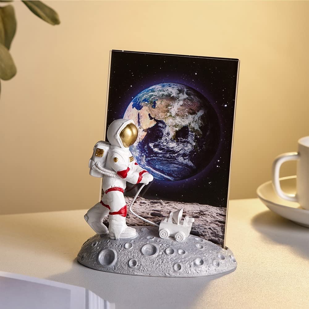 Modern Resin Astronaut Statue & Moon Sculpture - Unique Home Decor, Photo Frame & Miniature Figurine for Living Room, Office Desk | Perfect Gift for Space Lovers, Sci-Fi Enthusiasts & Home Decor Collectors | Ideal for Bookshelf Display, Themed Parties & Creative Photography Backdrops