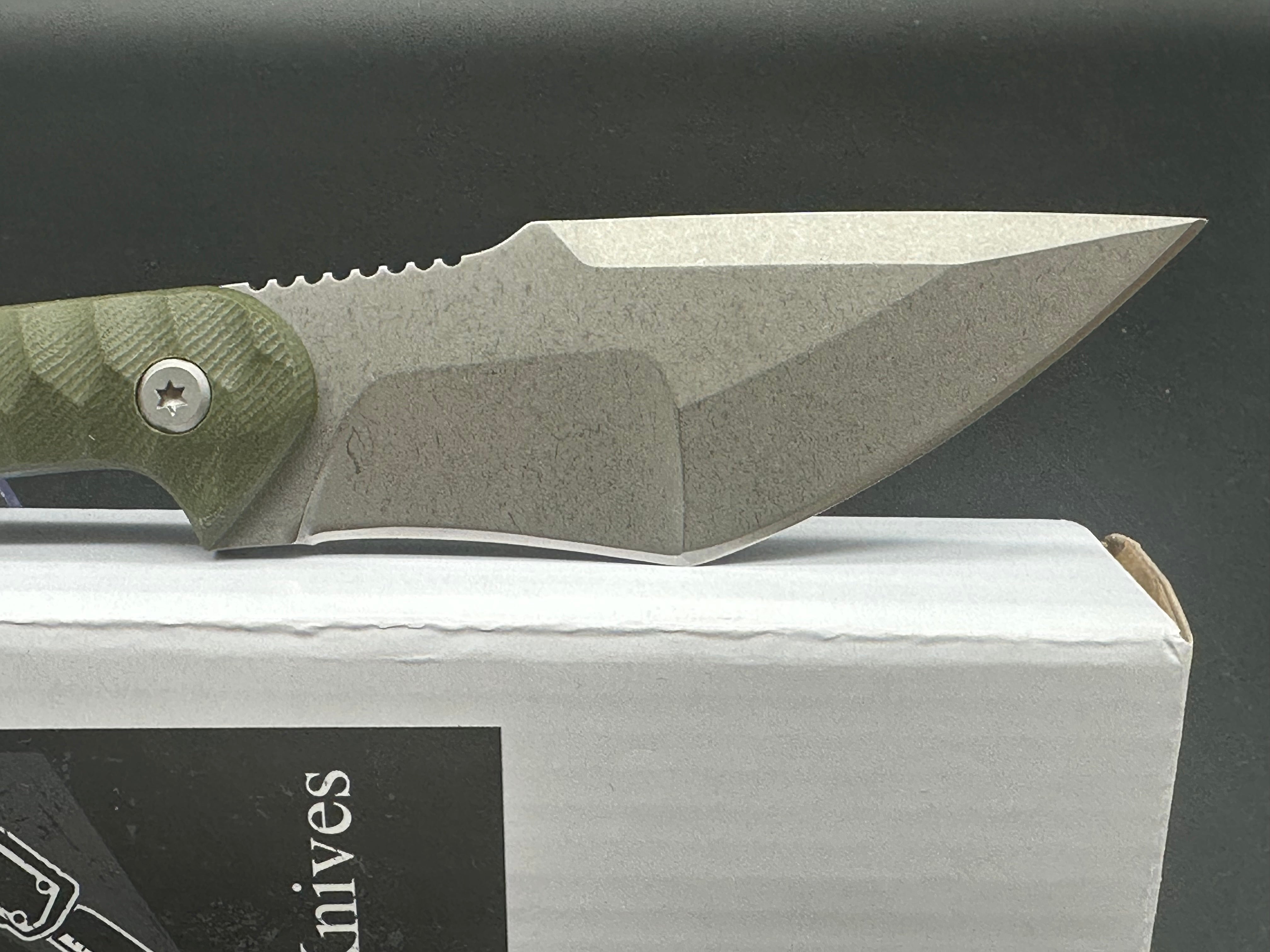 TacKnives Fixed Blade Hunting Knife with G10 Handle & D2 Steel Blade - Perfect for Outdoor Camping, Survival, and Bushcraft Activities