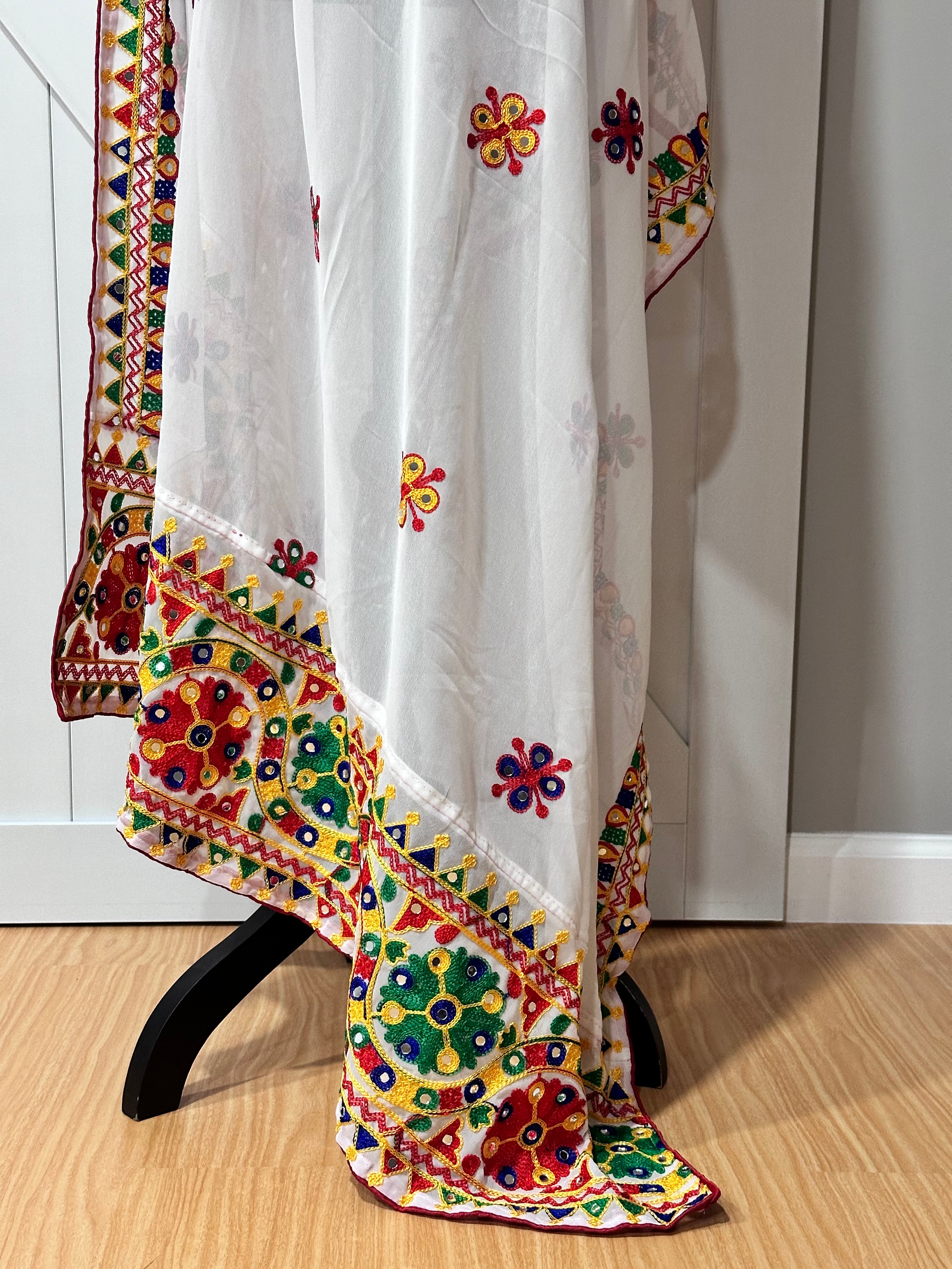 Elegant White Navaratri Dupatta Scarf for Women - Perfect for Festivals, Weddings & Traditional Outfits