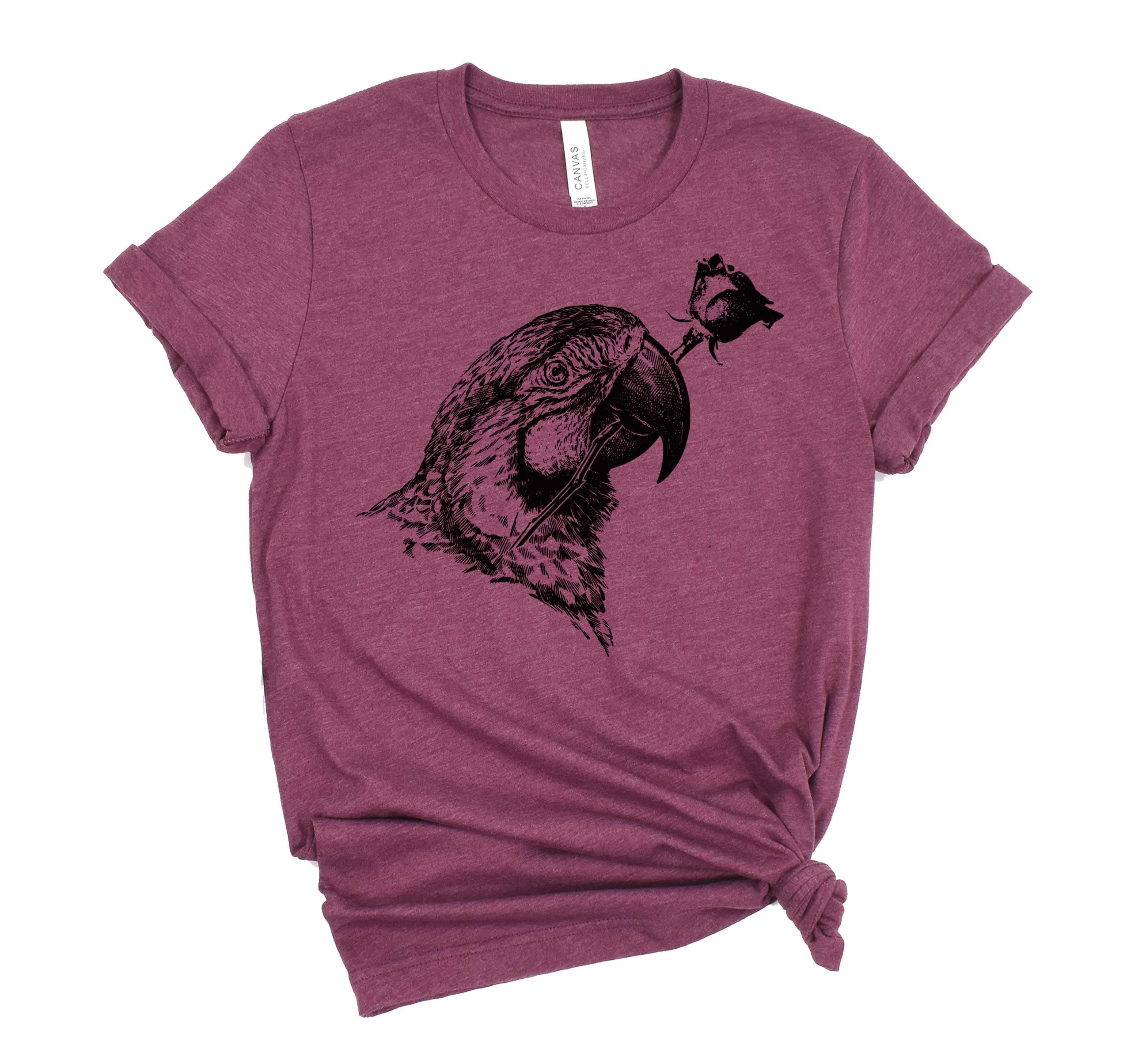 Unisex Parrot Love Bird Graphic Tee - Cute Rose Print T-Shirt for Valentine's Day | Funny Flower Shirt for Women & Men | Perfect Gift for Bird Lovers & Couples | Casual Wear, Date Night Outfit, Gift for Her/Him