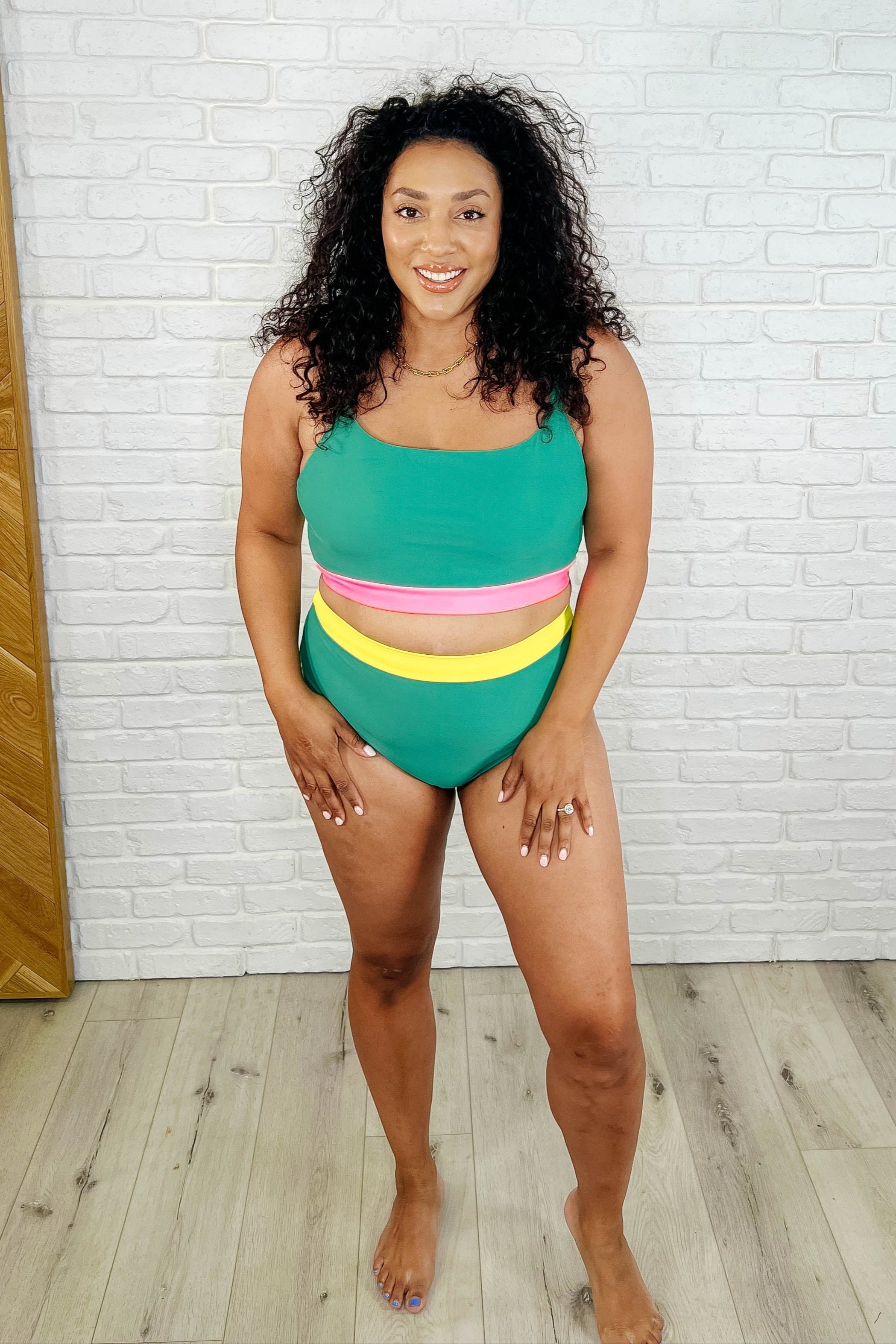 Fiji Color Block Swim Top for Women - Trendy Bikini Top with Adjustable Straps & Padded Cups - Perfect for Beach, Pool, and Summer Vacations