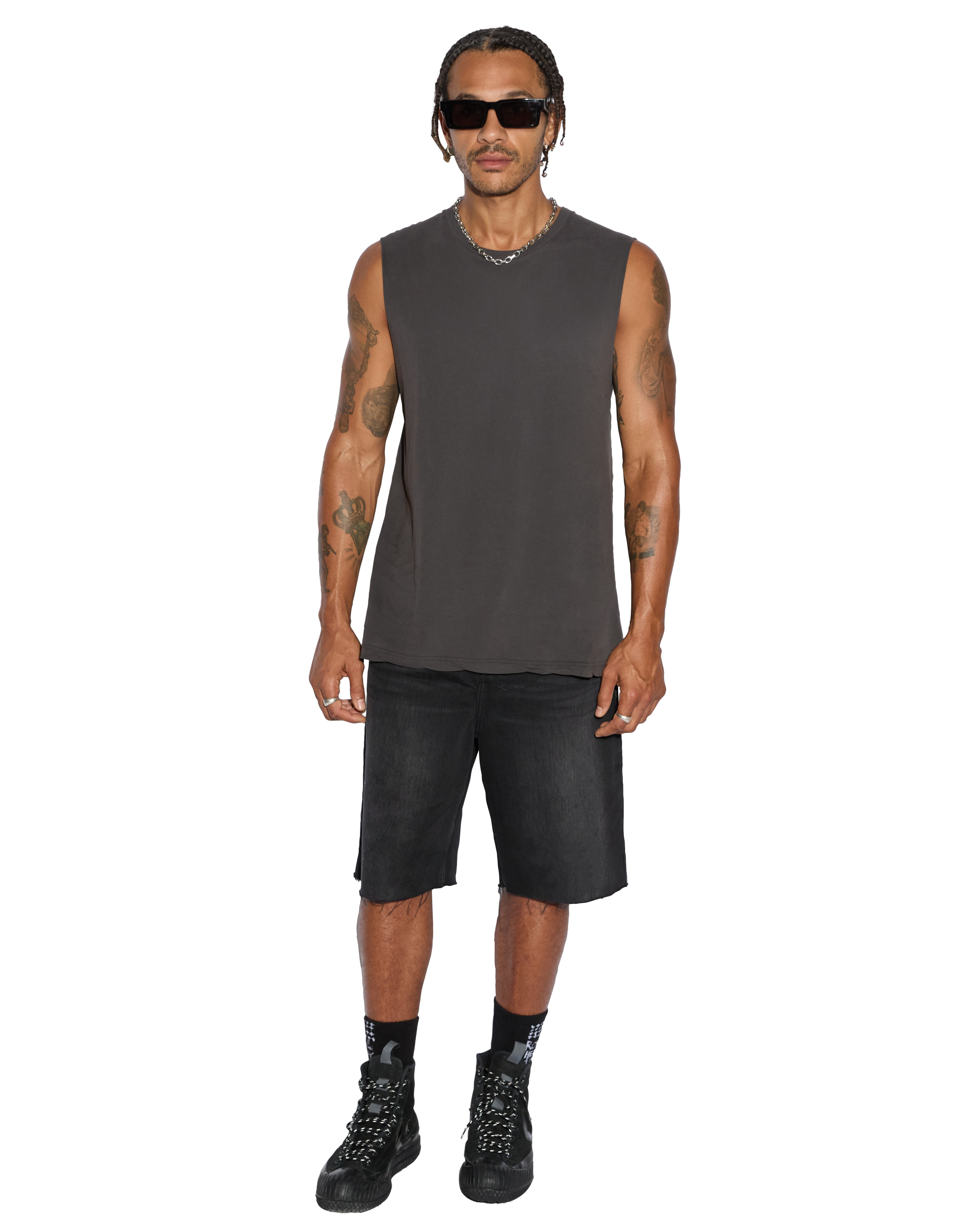 Sioux Cut Tee Faded Black - Soft Vintage Washed Cotton T-Shirt for Men | Casual Streetwear & Everyday Wear