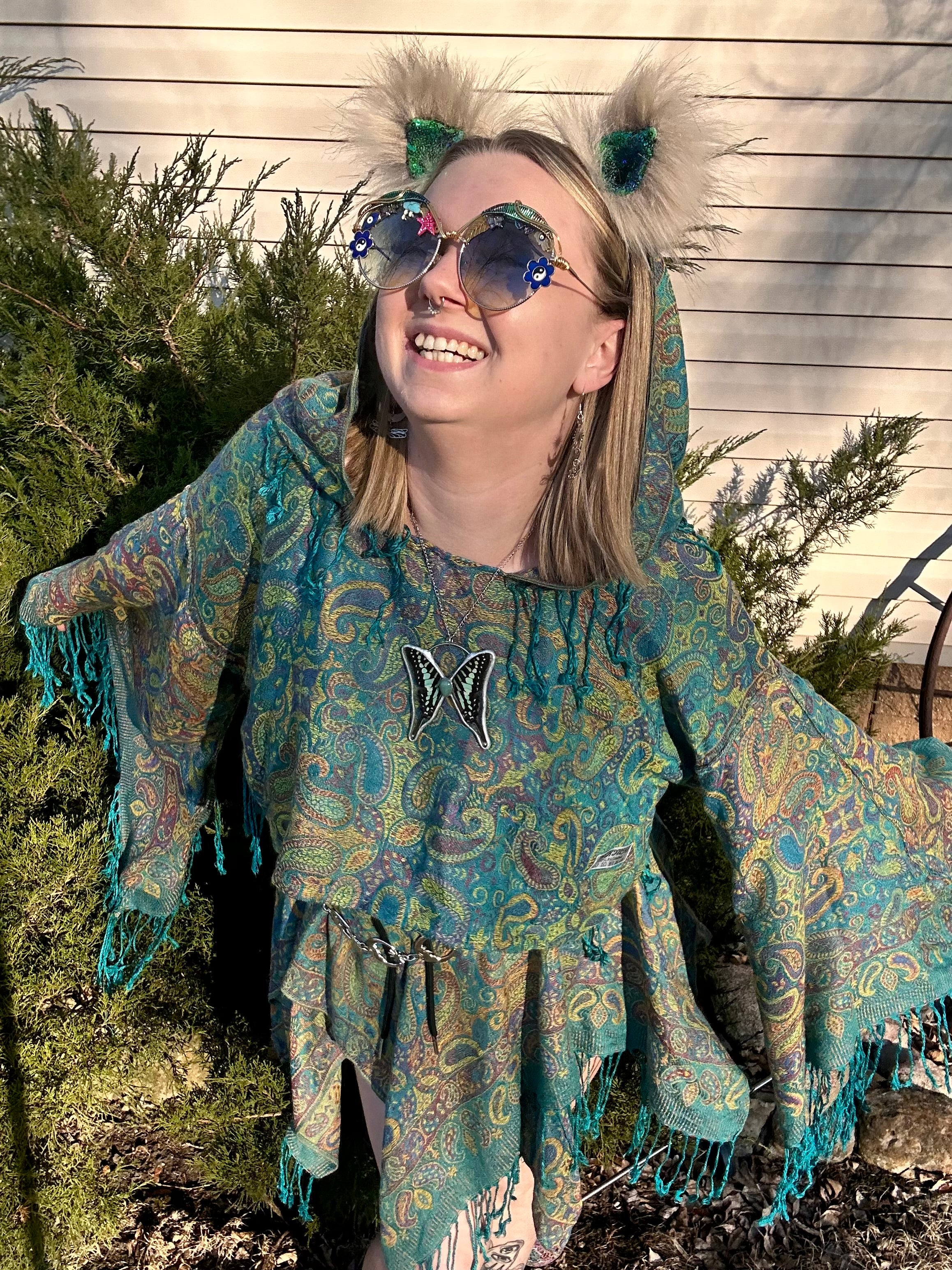 Stylish 2-Piece Teal Paisley Outfit Set for Women | Trendy Matching Top & Bottom | Perfect for Summer Vacations, Beach Trips & Casual Outings