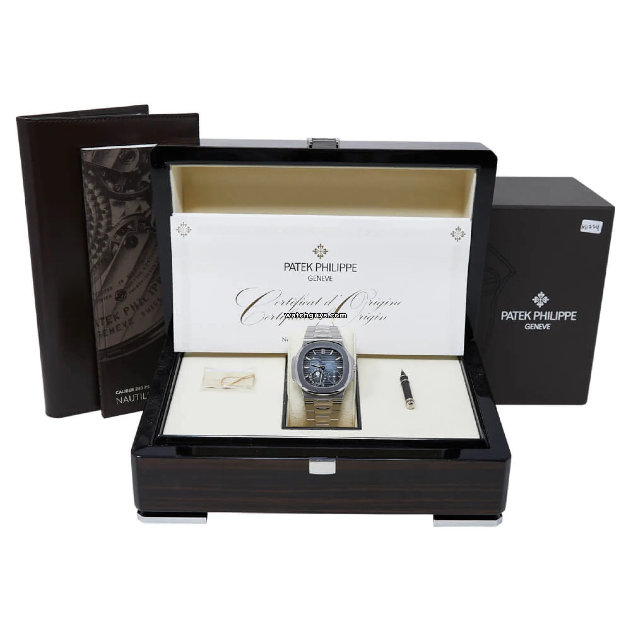 Patek Philippe Nautilus 5712/1A 010 Luxury Stainless Steel Watch - Perfect for Business Meetings & Formal Events