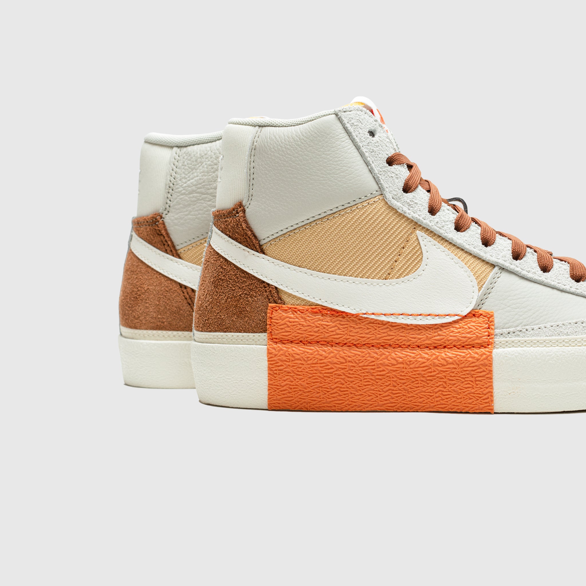 BLAZER '77 PRO CLUB REMASTERED Men's Vintage Sneakers - Retro Basketball Shoes for Casual Wear & Street Style Fashion