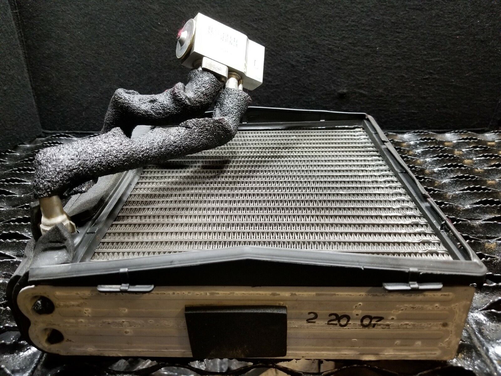 04 05 06 07 Infiniti QX56 AC Evaporator Core Replacement - OEM Quality Auto Air Conditioning Part for Cool Driving Comfort