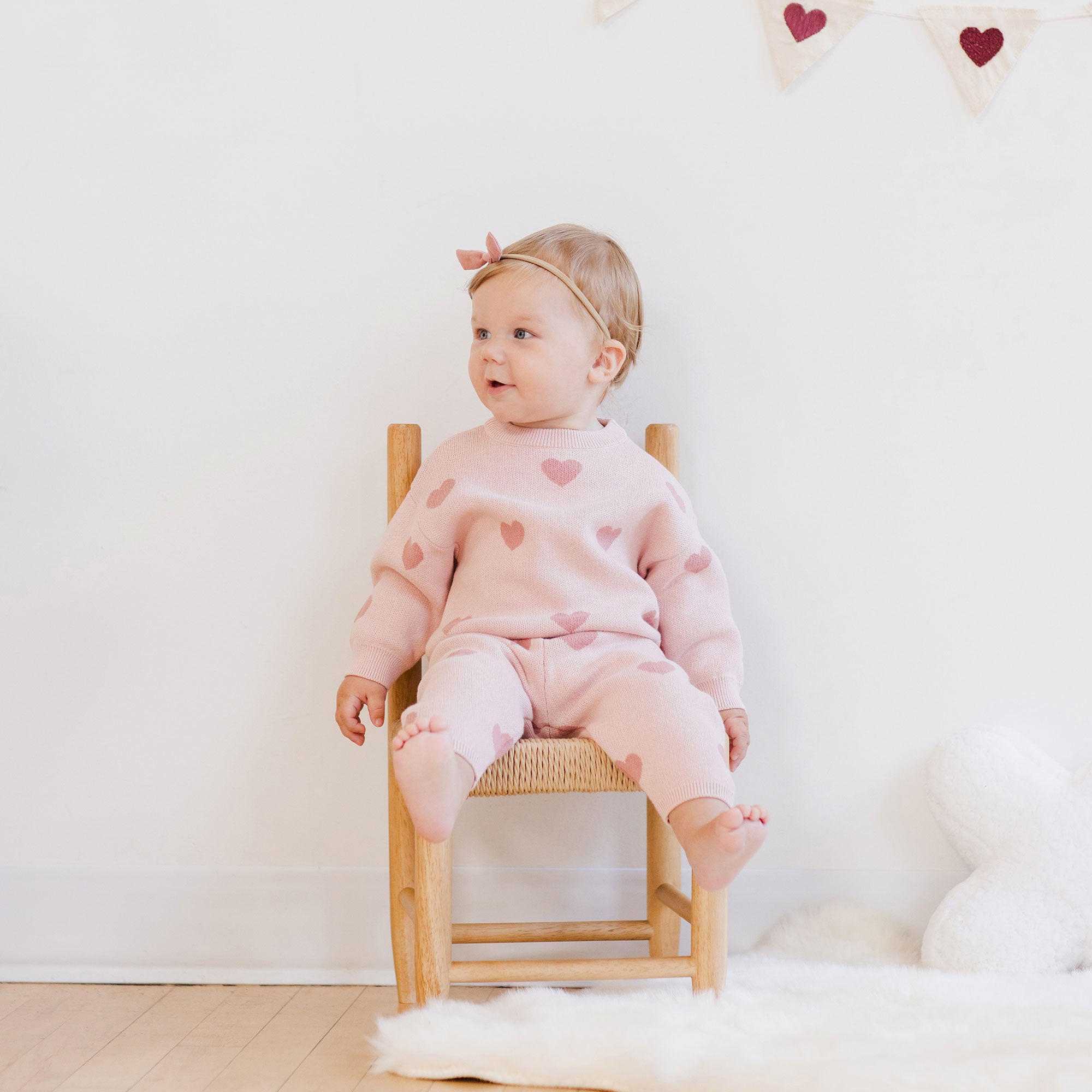Cozy Heart Knit Sweater for Women - Soft Bubblegum Pink Pullover - Perfect for Casual Outfits, Date Nights & Fall Layering