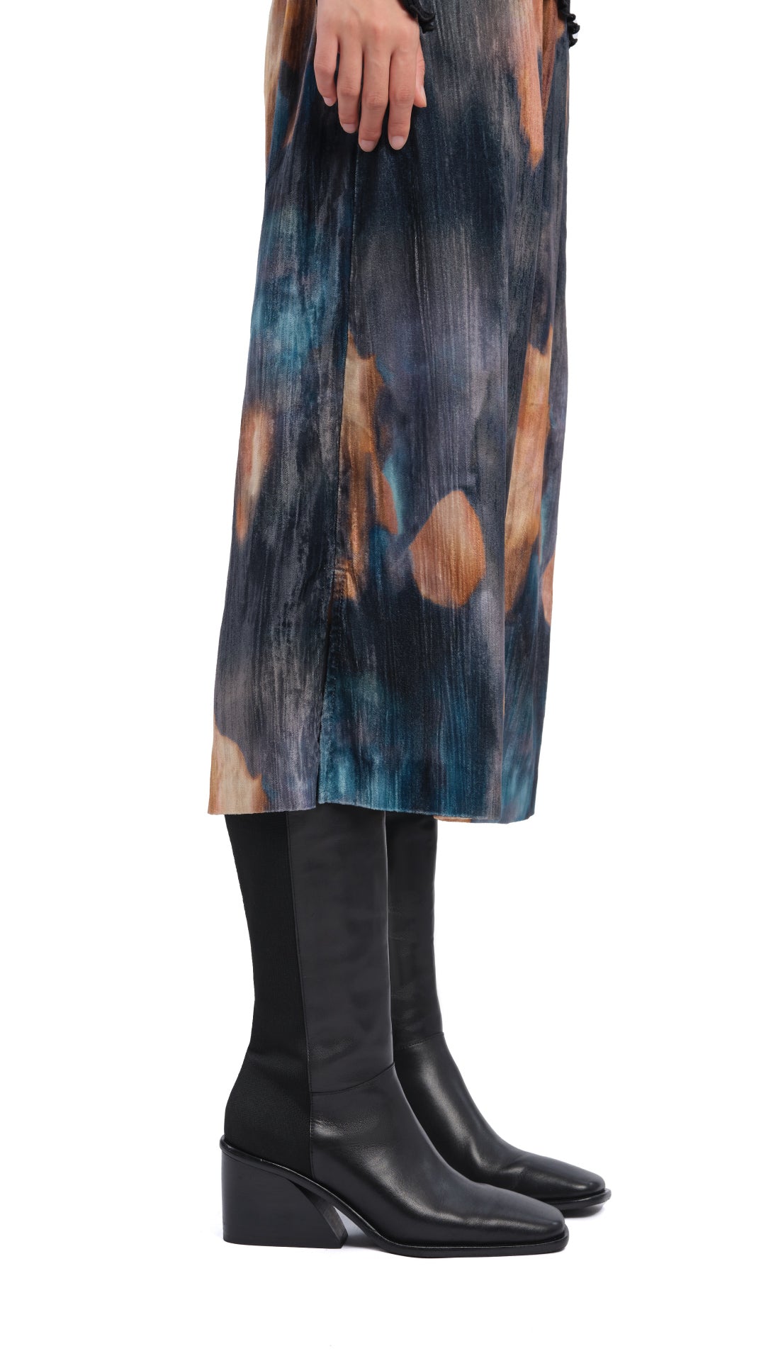 Women's Knee-Length Paneled Leather Boots - Stylish & Comfortable for Fall & Winter Fashion, Outdoor Walking & Casual Wear