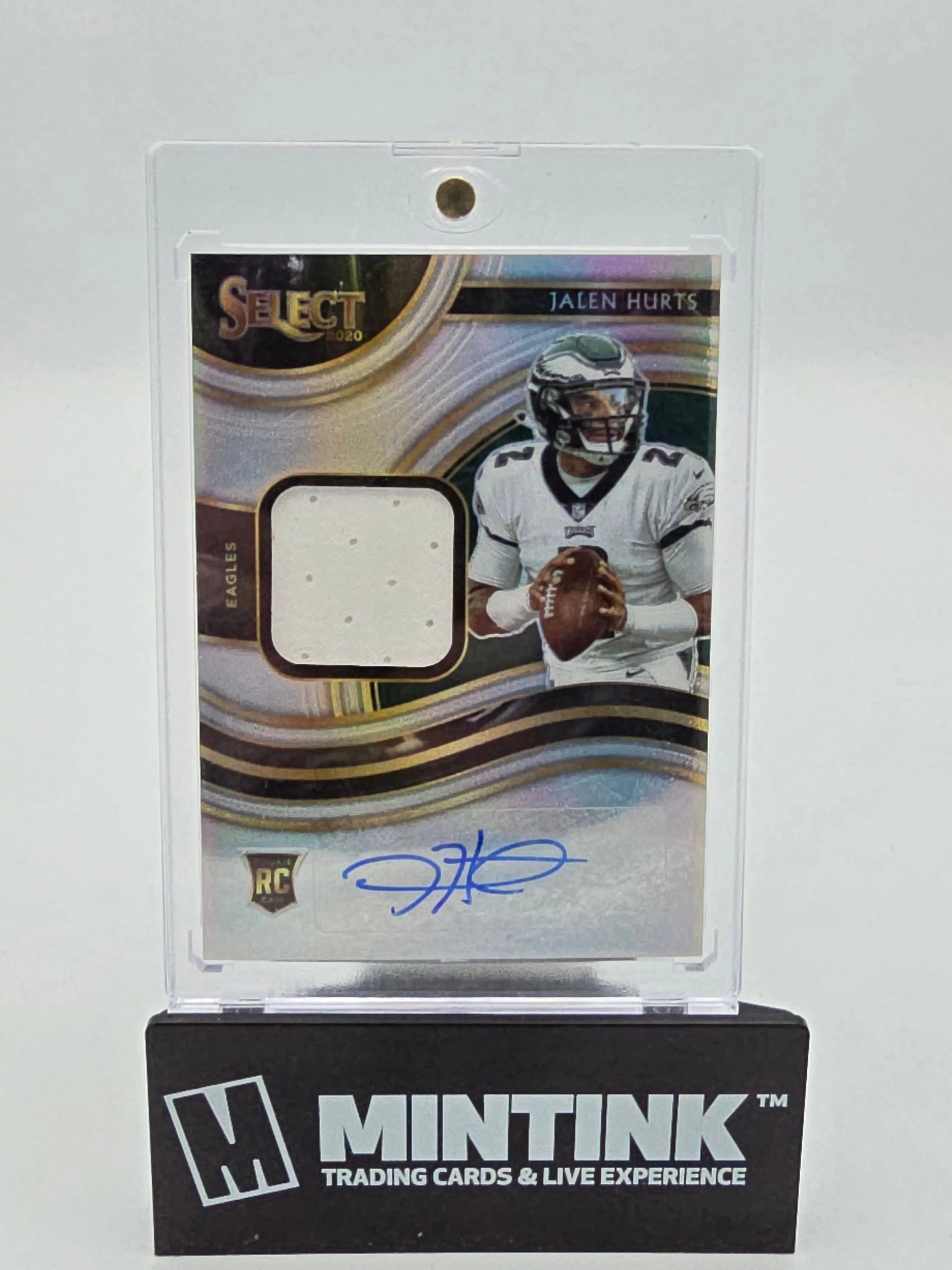 2020 Panini Select Football Jalen Hurts Rookie Patch Autograph Silver Prizm /199 - NFL Collectible Card for Sports Memorabilia & Trading Card Game Fans