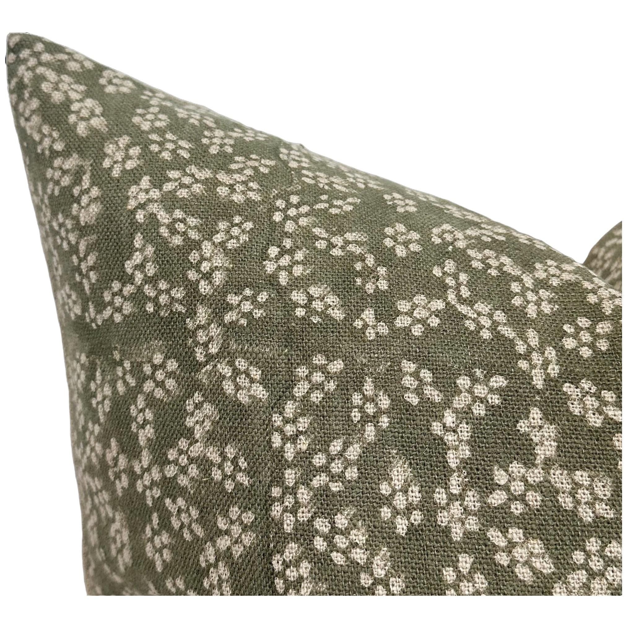 Stylish Pacific Floral Linen Pillow Cover - Decorative Throw Pillow Case for Sofa, Bed & Home Decor