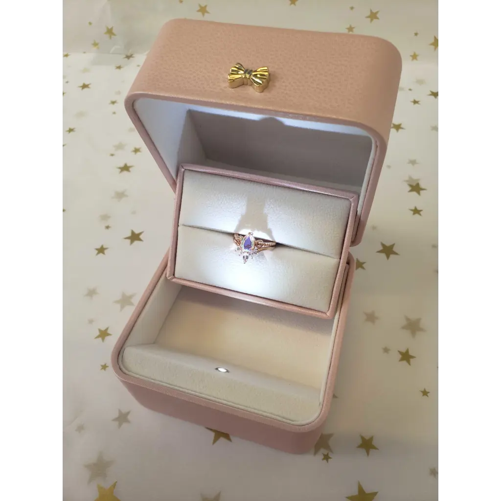 Luxury Velvet Ring Box for Engagement & Wedding - Elegant Jewelry Gift Box with Soft Cushion - Perfect for Proposals, Anniversaries & Special Occasions