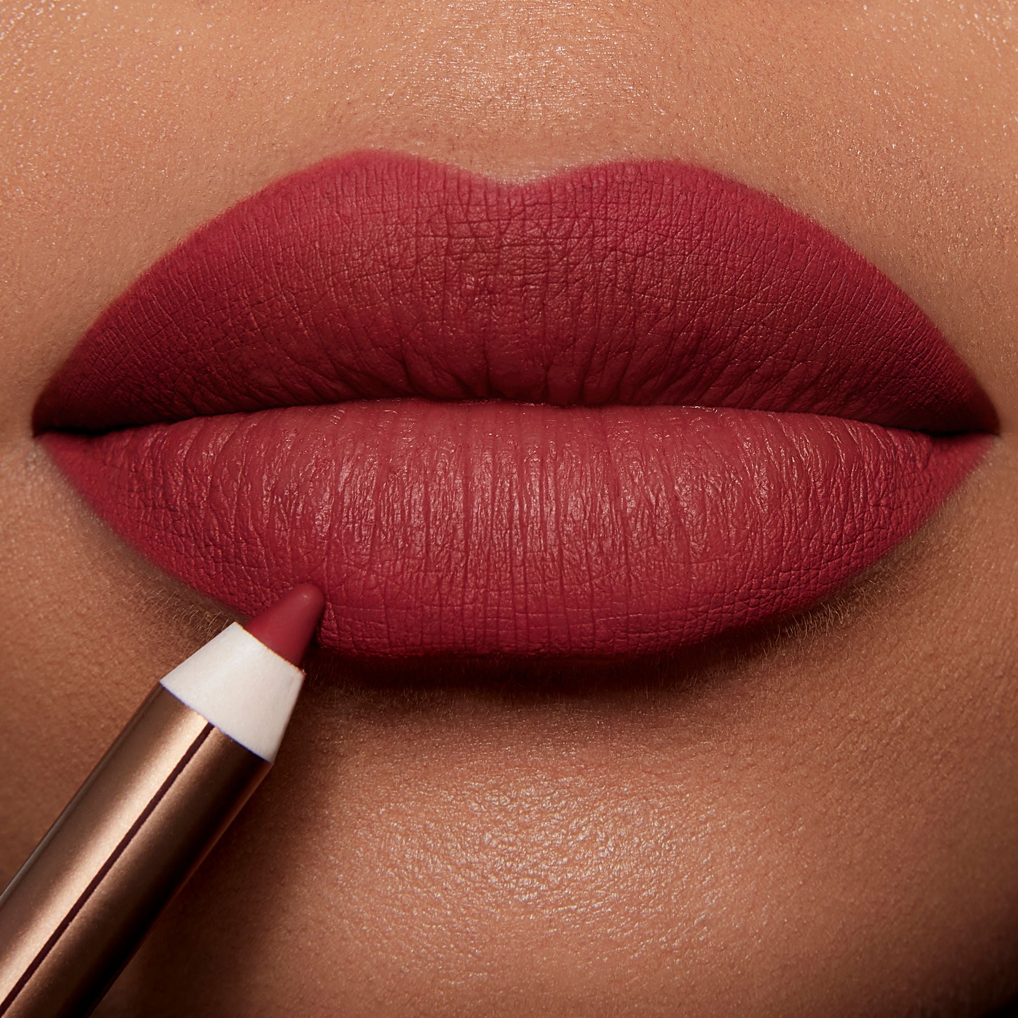 Charlotte Tilbury Lip Cheat Lip Liner - Long-Lasting, Smudge-Proof Lip Pencil for Precise Definition & Fuller Lips | Perfect for Everyday Wear, Date Night & Special Occasions