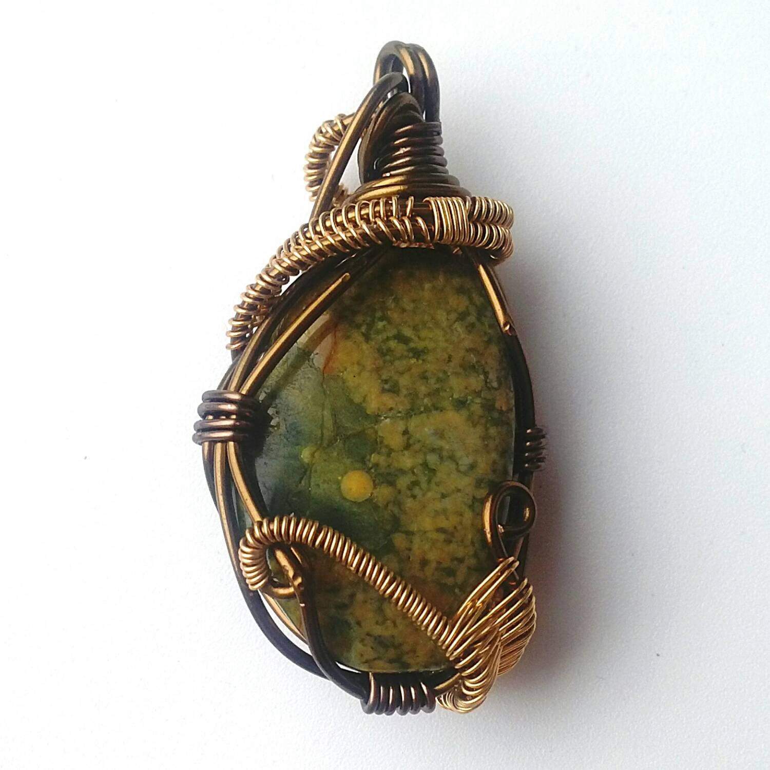 Green Rainforest Jasper Mixed Metal Necklace – Natural Stone Jewelry for Women, Healing Crystal Pendant – Perfect for Meditation, Yoga & Spiritual Gifts