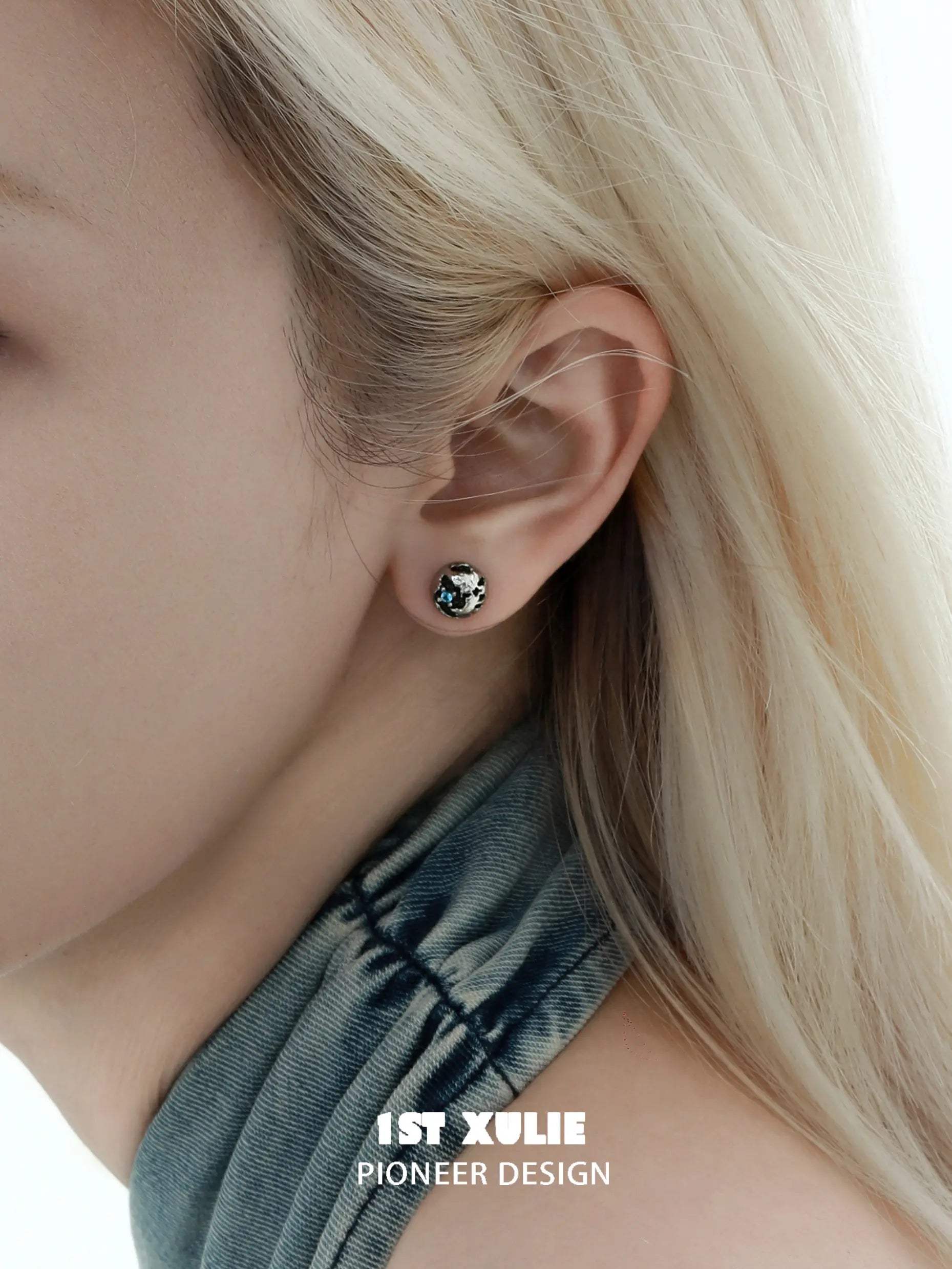 Mini World 925 Sterling Silver World Map Stud Earrings™ - Stylish Geographic Jewelry for Travel Lovers & Gift Giving