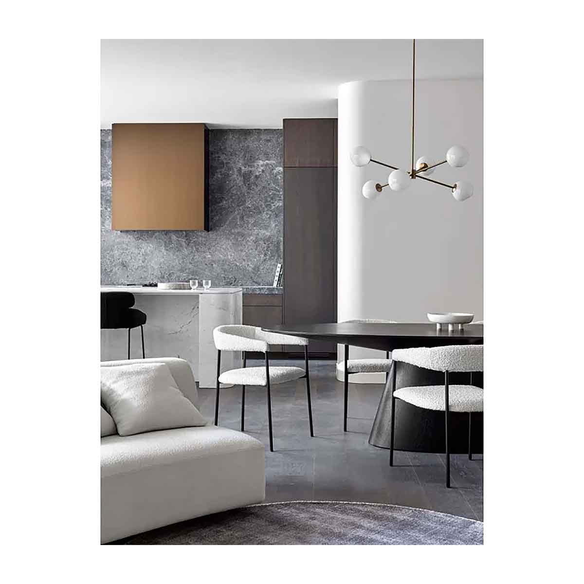Elegant Oval Dining Table for Home & Restaurant - Classic Wooden Design for Family Gatherings & Fine Dining