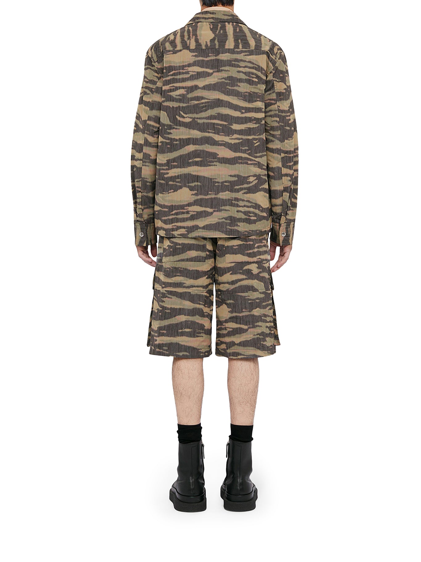 Men's Camouflage Print Overshirt - Stylish Casual Jacket for Outdoor Adventures & Urban Streetwear
