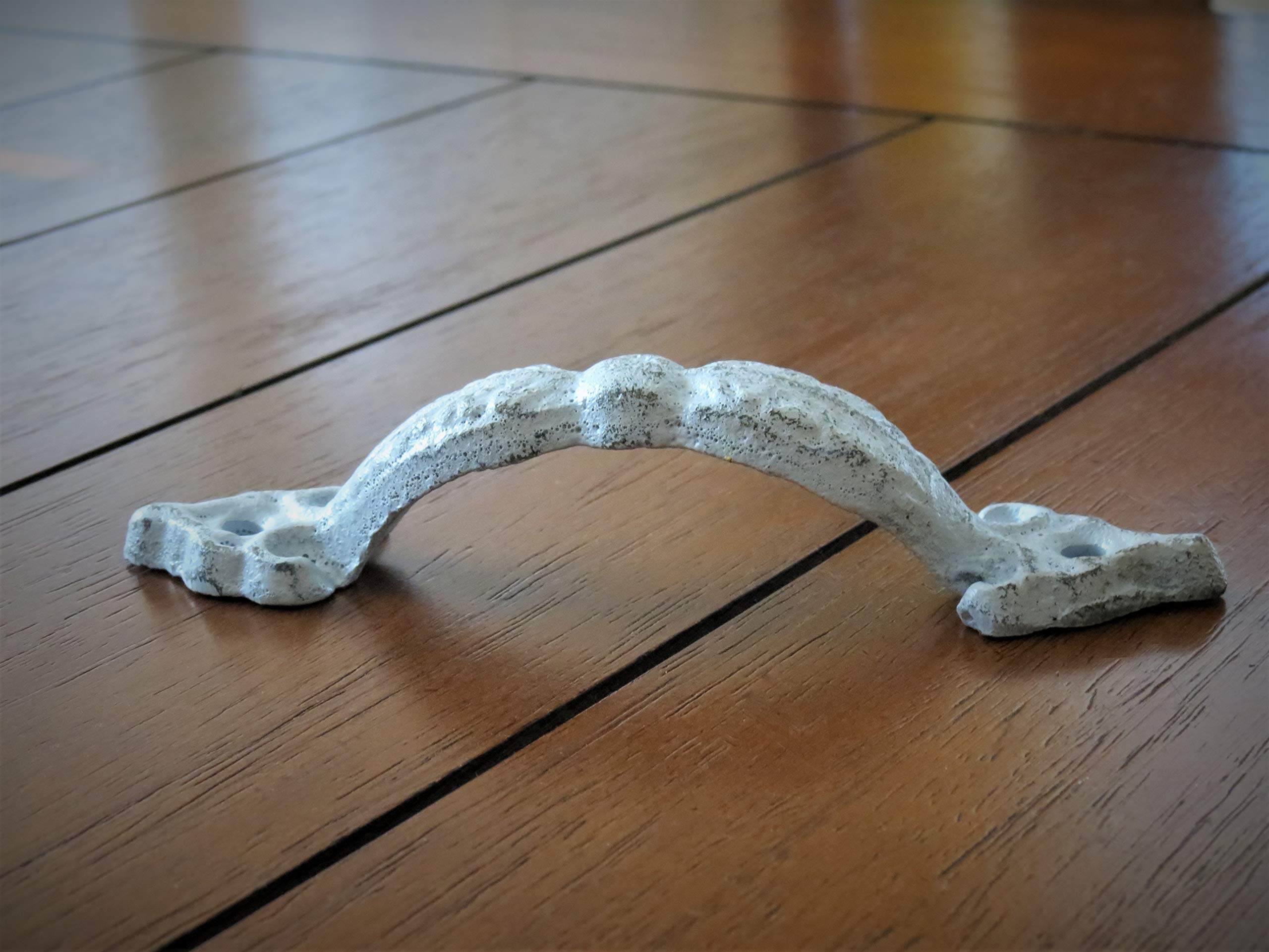Vintage Cast Iron Leaf Drawer Pull - Farmhouse Cabinet Handle for Dresser & Door