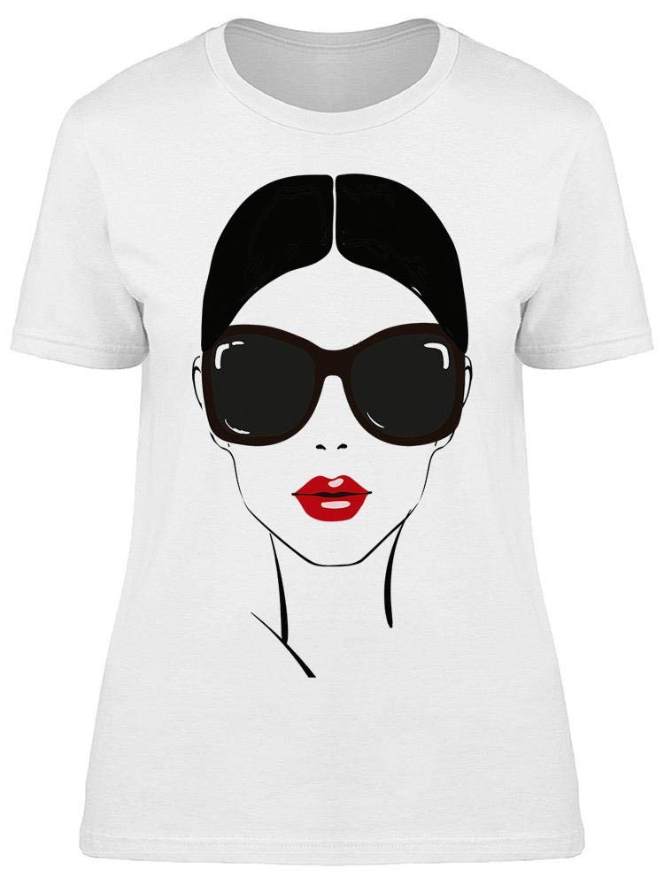 Red Lips & Makeup Cute Model T-Shirt for Women - Trendy Graphic Tee for Casual Wear, Date Nights & Street Style Fashion