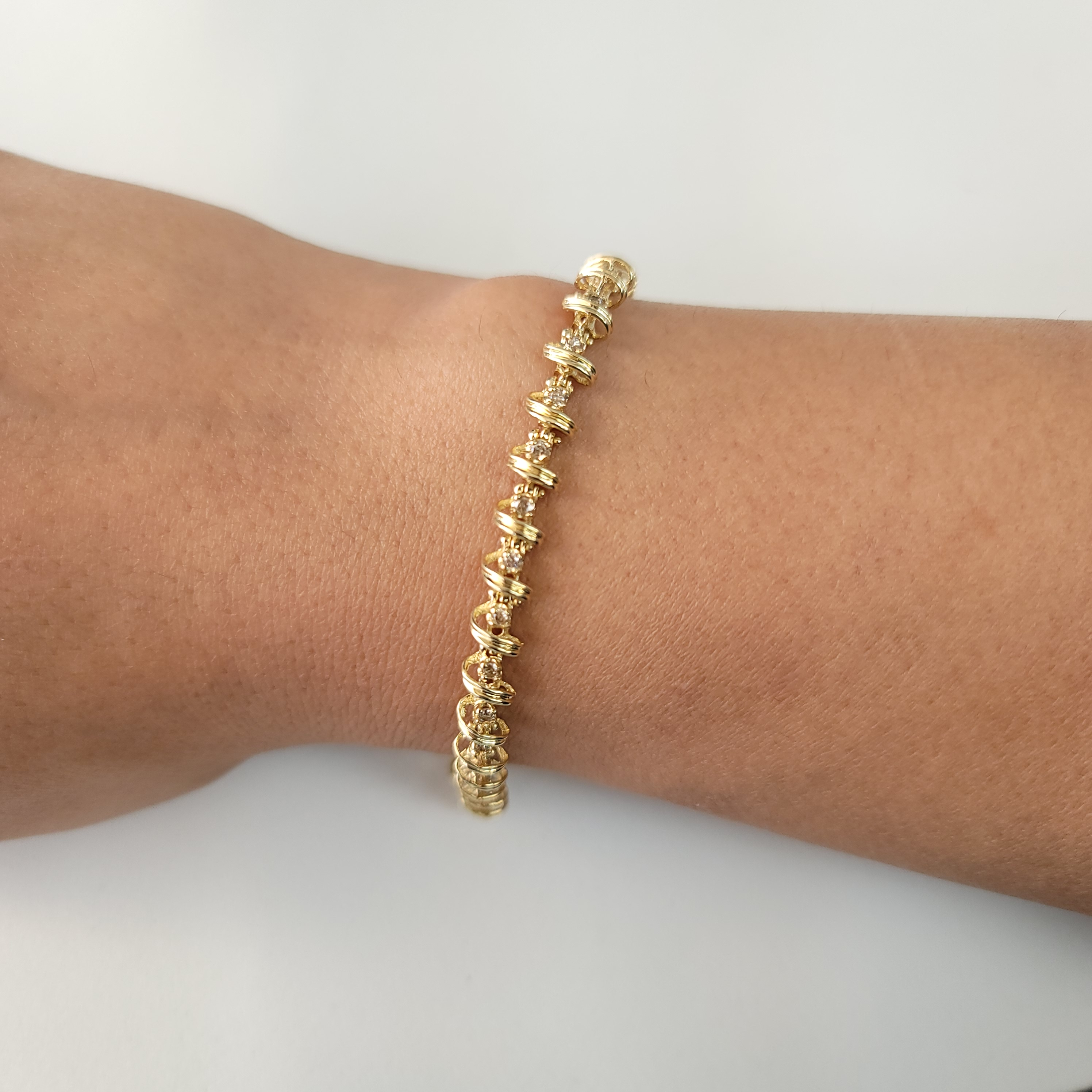 1.00cttw Diamond Tennis Bracelet in 14k Yellow Gold - Elegant Ribbon Style for Women, Perfect for Weddings, Anniversaries & Special Occasions