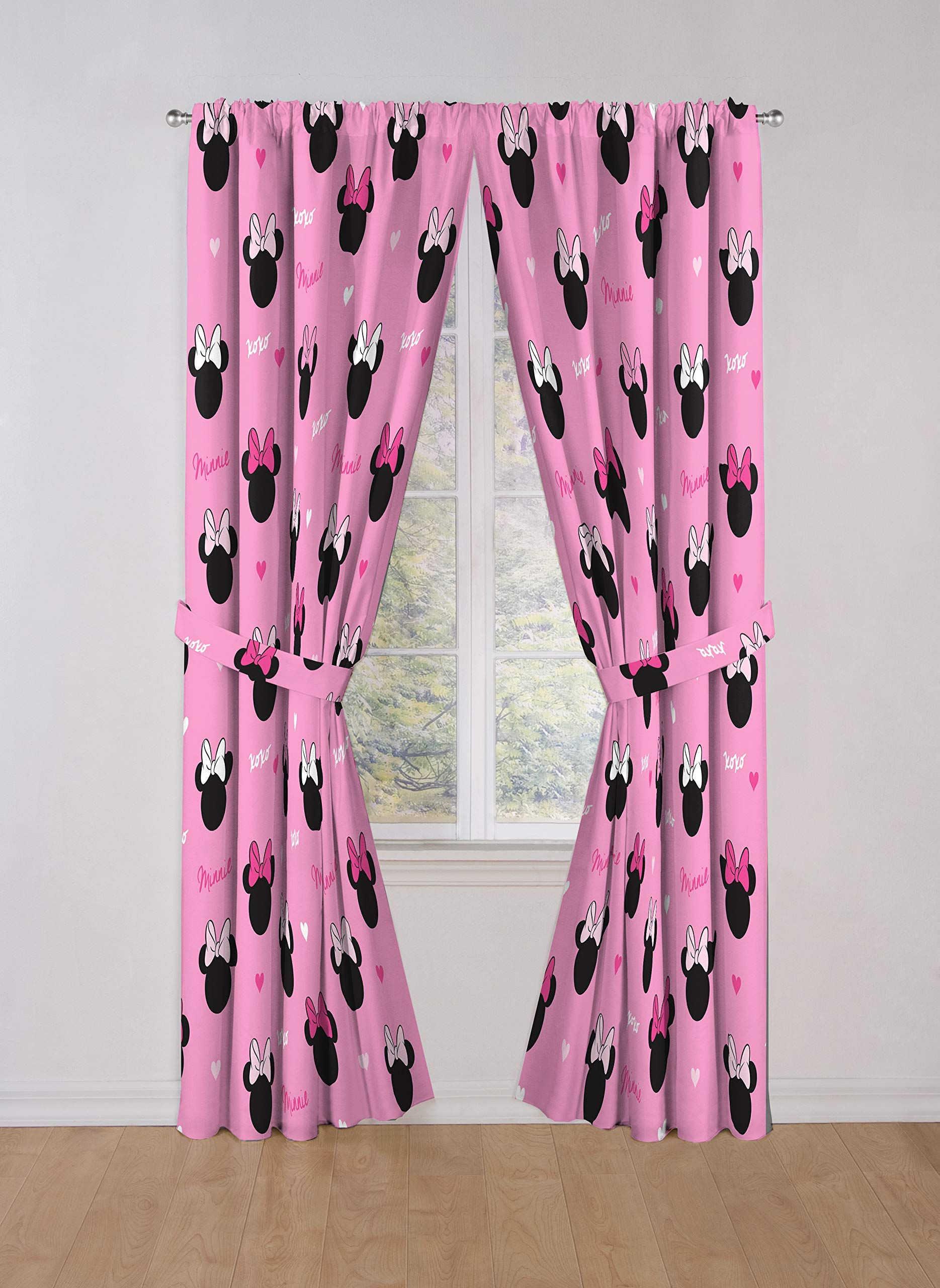 Disney Minnie Mouse Hearts & Love 9-Piece Full Bedding Set - Comforter, Sheets, Pillowcases & Curtains for Girls' Bedroom Decor | Perfect for Kids Room, Dorm & Gift