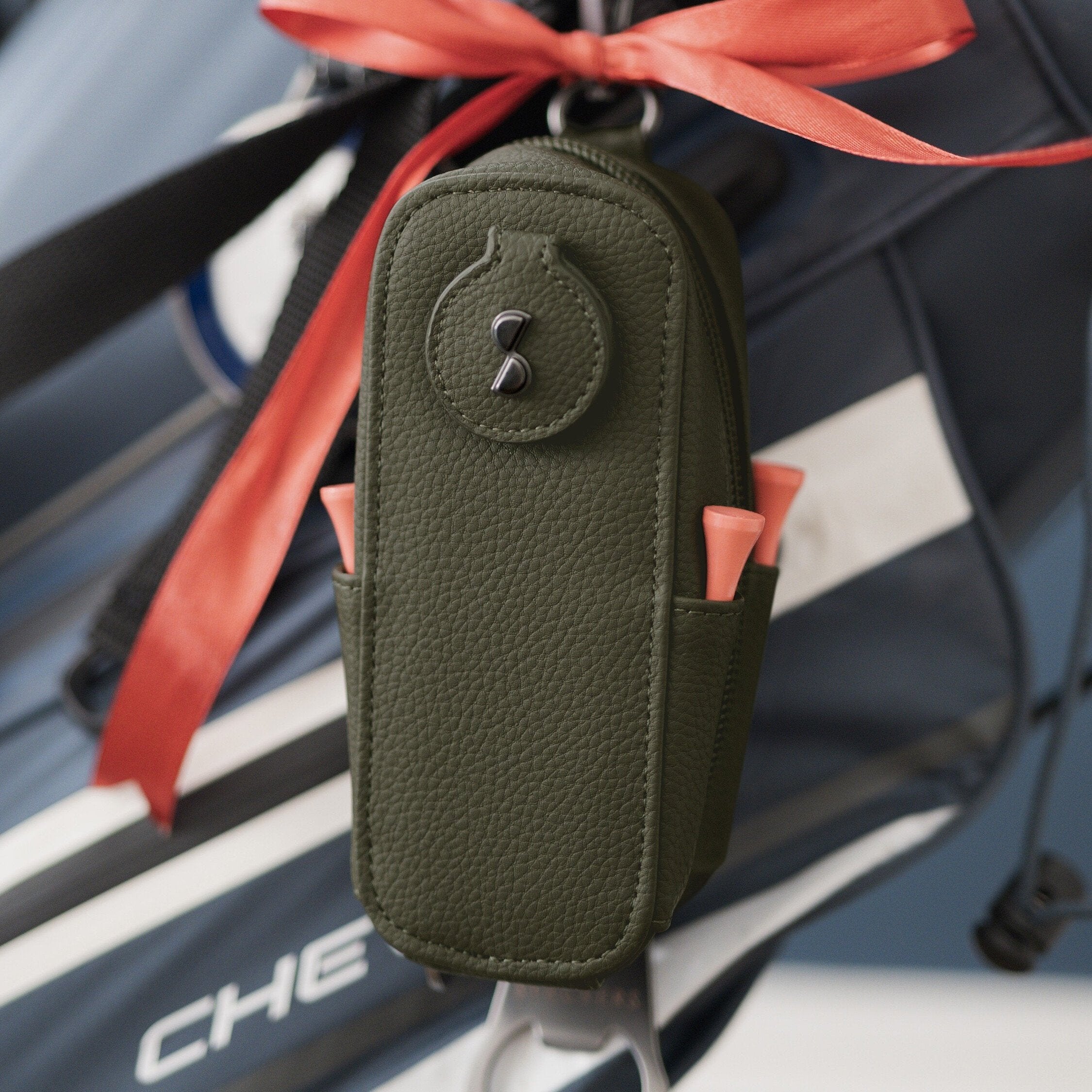 Premium Golf Caddy Bag in Taupe - Durable Golf Cart Accessory for Clubs & Gear - Perfect for Golf Courses, Driving Ranges & Tournaments