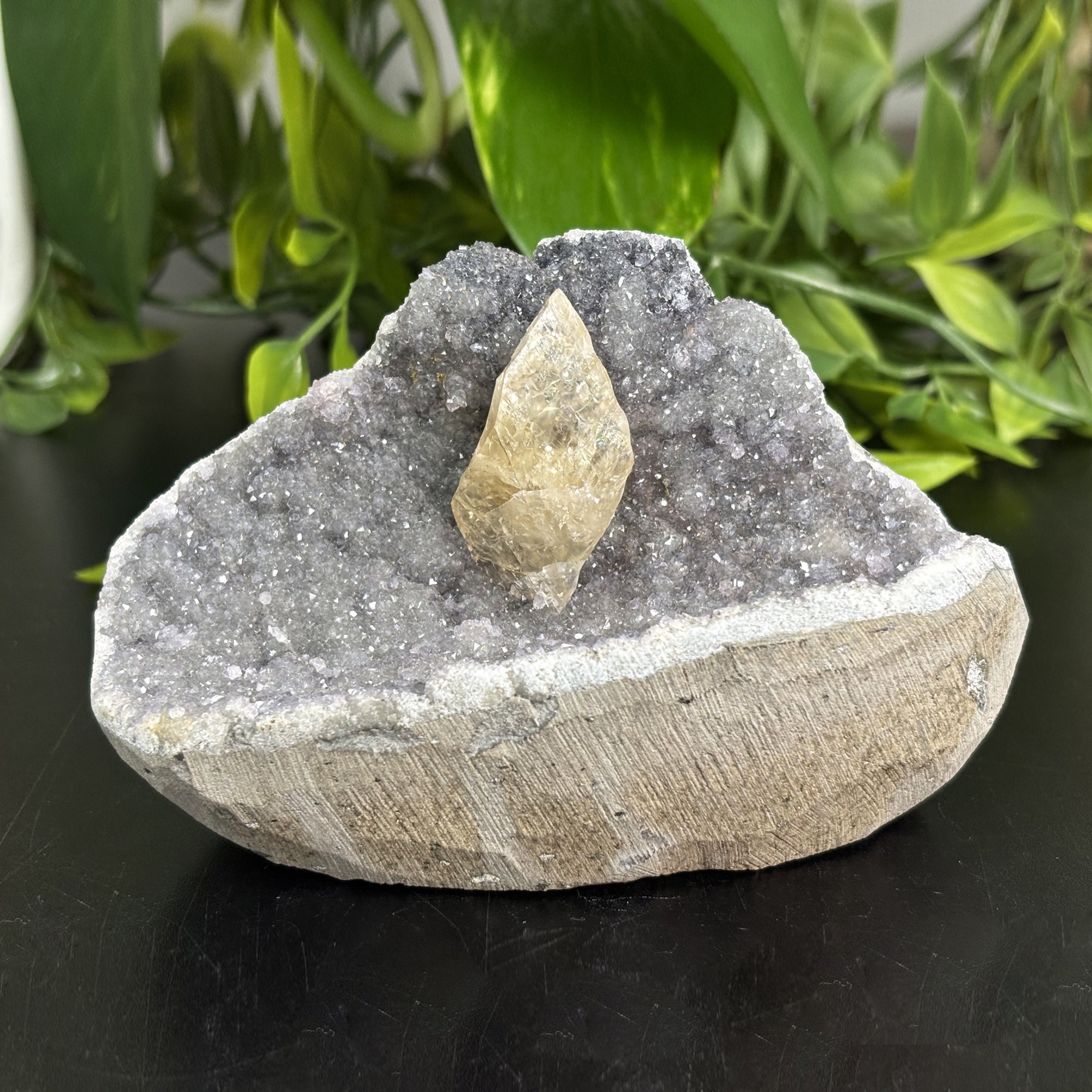 Natural Quartz & Calcite Crystal - Raw Healing Gemstone for Energy Work, Meditation & Spiritual Growth | Mineral Specimen for Home Décor & Collector's Display | Perfect for Reiki, Yoga & Feng Shui Spaces