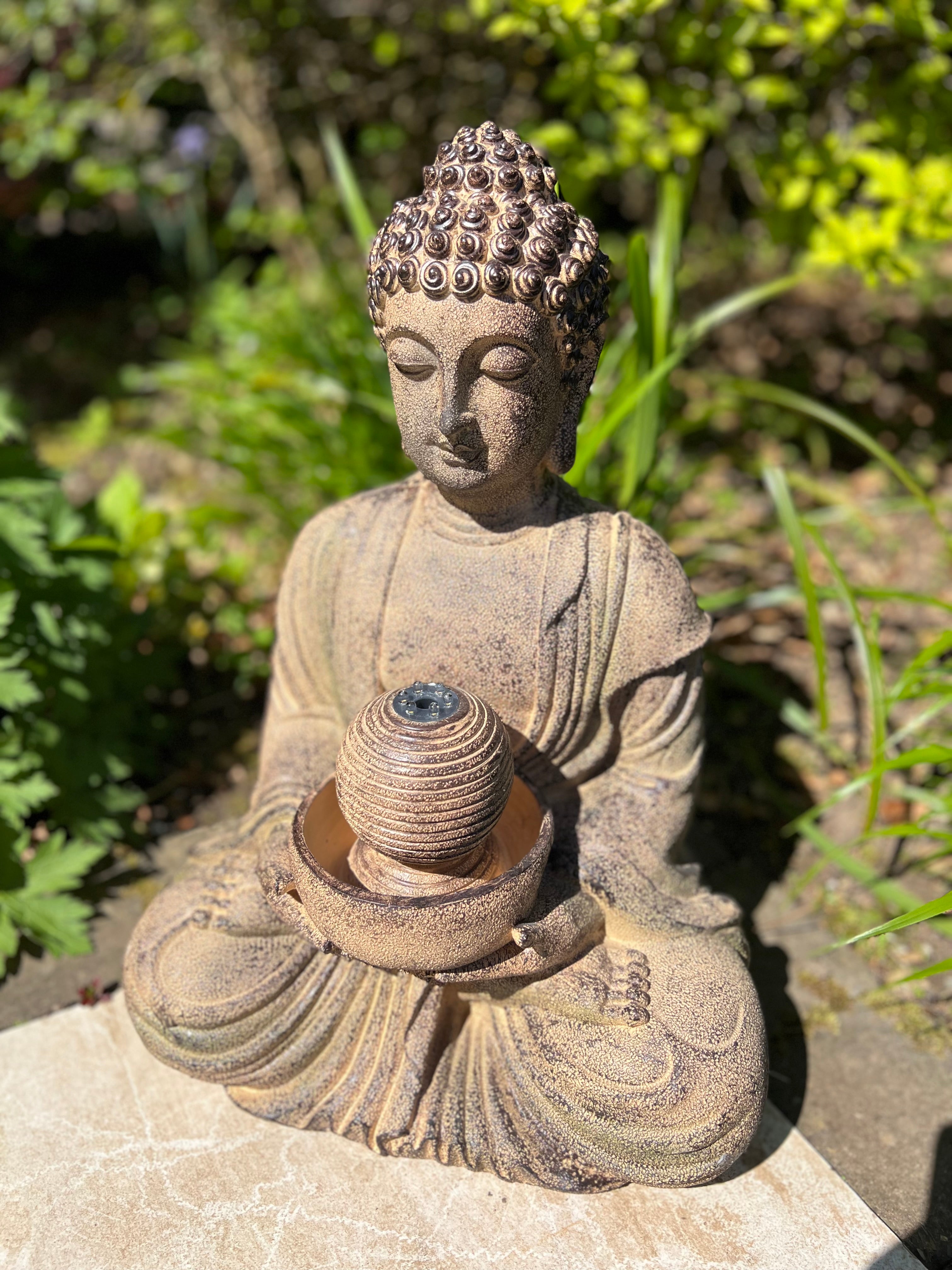 Solar Powered LED Meditating Buddha Water Fountain - 36x29x50cm Outdoor Garden Decor for Relaxation & Zen Meditation Spaces
