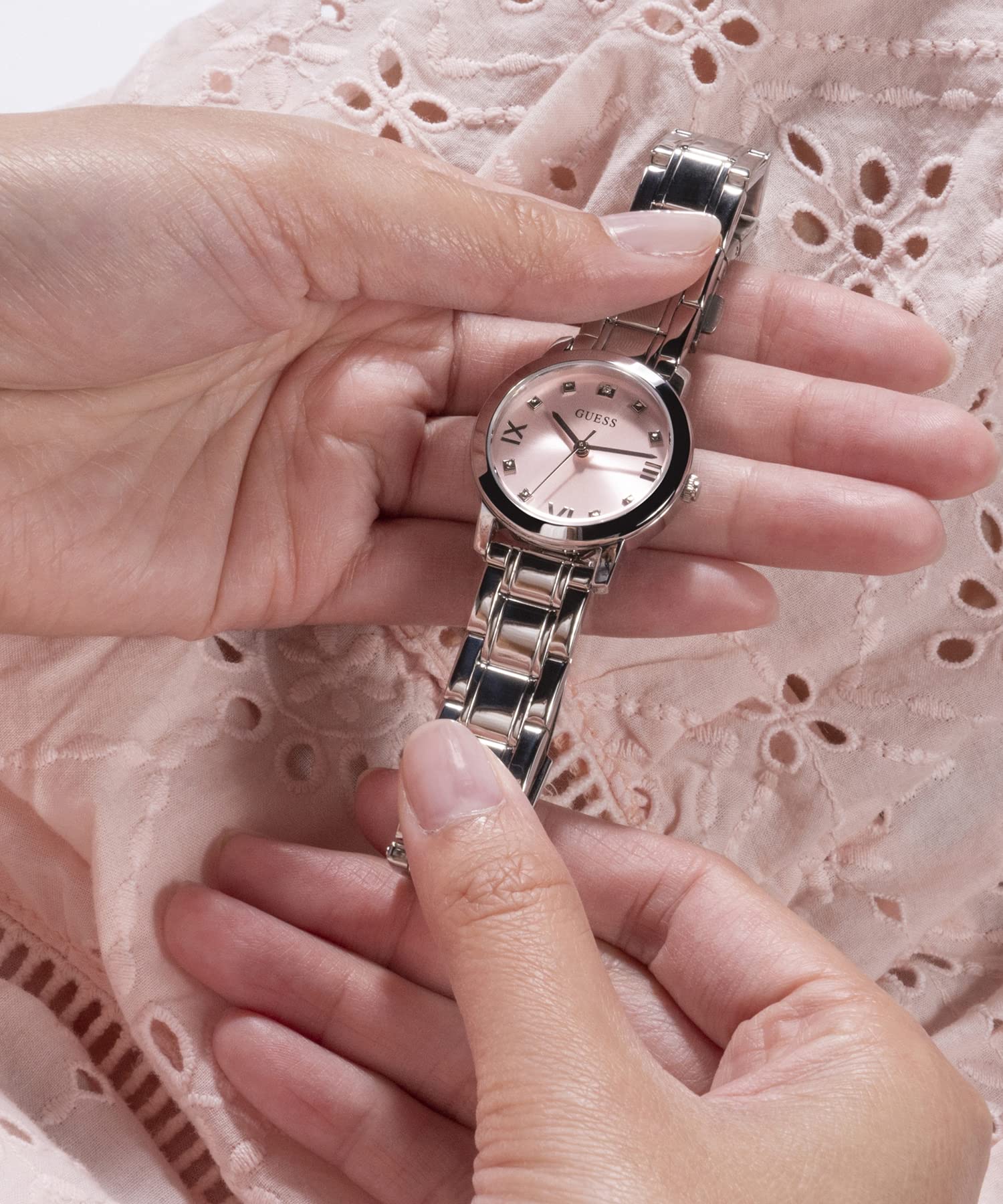 GUESS Ladies 28mm Gold-Tone Bracelet Watch with White Dial - Elegant Fashion Accessory for Women, Perfect for Office, Party & Everyday Wear