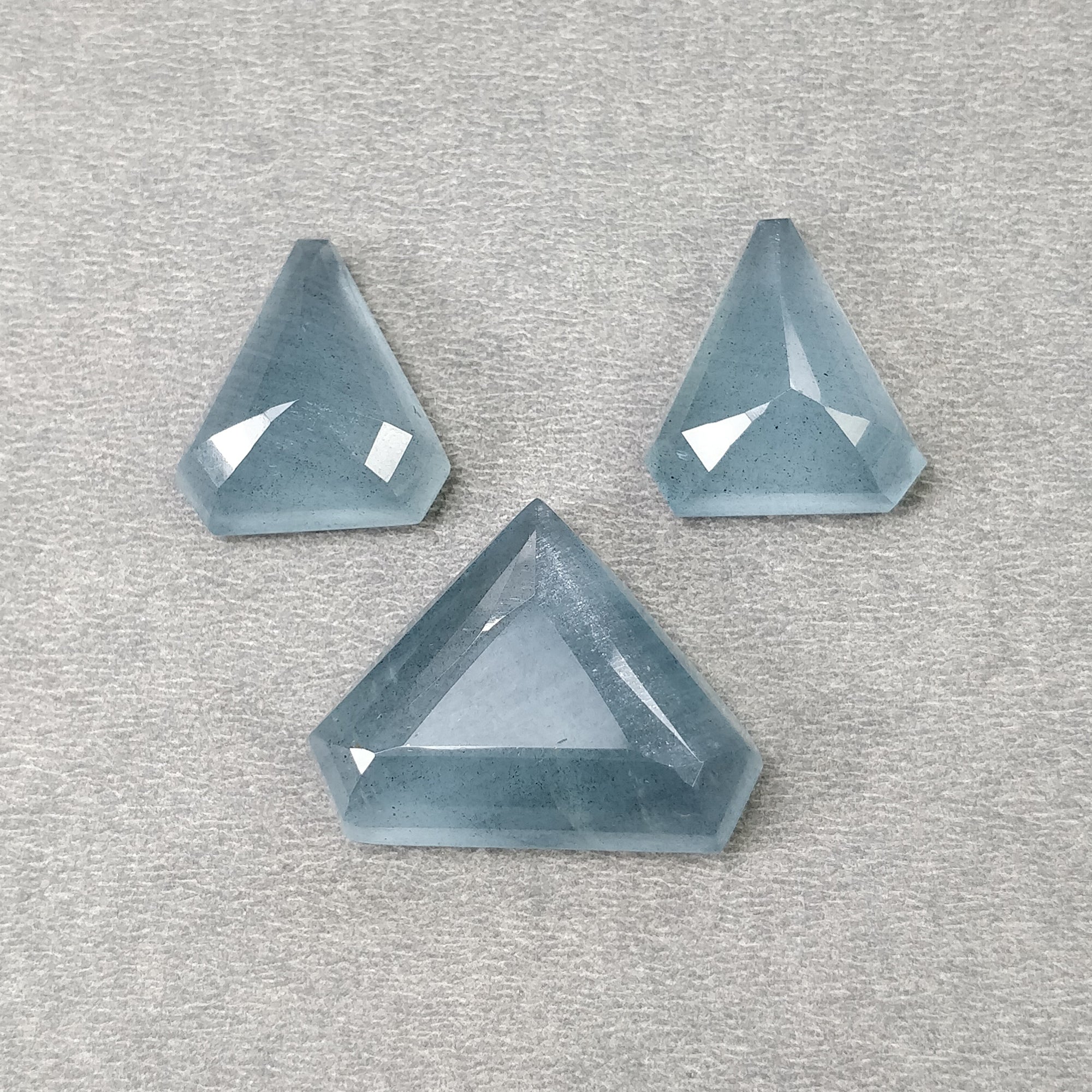 Natural Untreated Blue Aquamarine Gemstone - 77.80cts, Normal Cut, Uneven Shape (20.5*19mm to 30.5*23mm) - 3 Piece Set for Jewelry Making, Collection & Healing Crystals