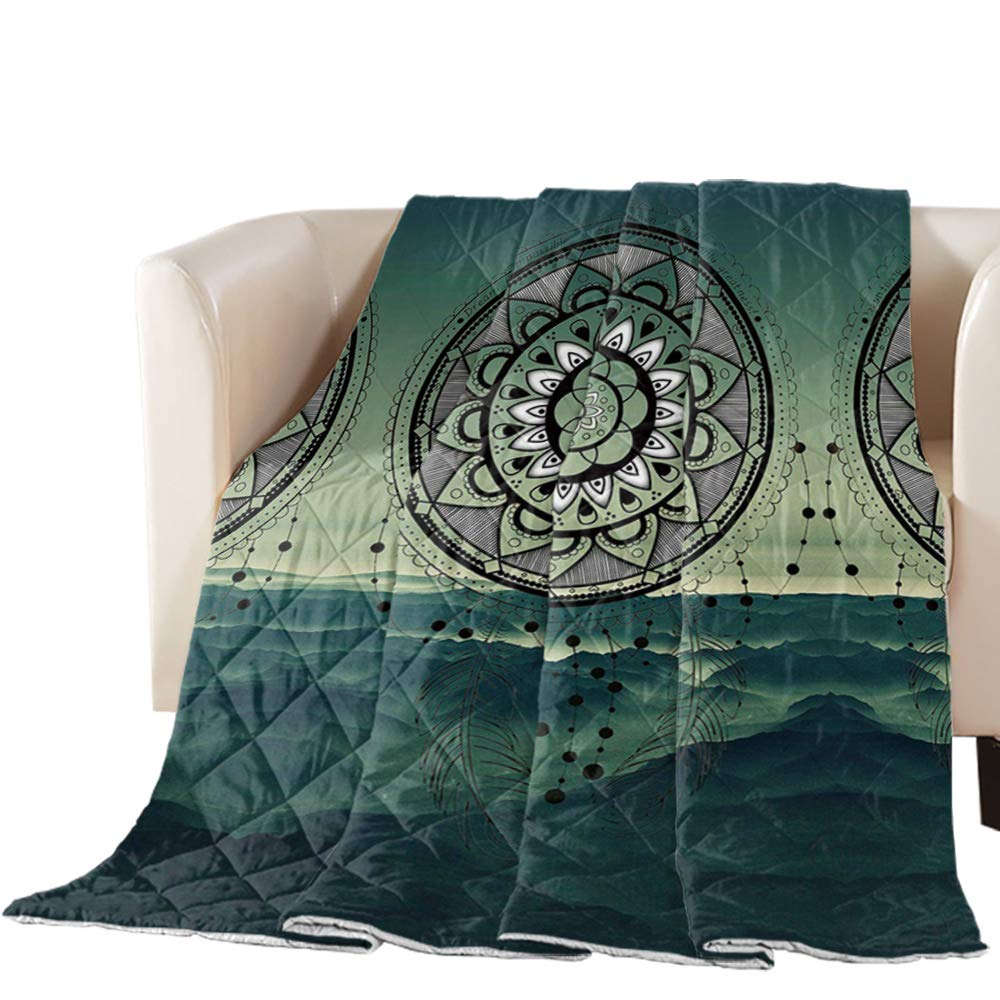 LEO BON Quilted Throw Blanket - Soft Microfiber All-Season Bedding with Mandala Indian Ethnic Pattern, 90x102 Inches - Perfect for Bed, Couch & Sofa Decor, Cozy Home & Office Use