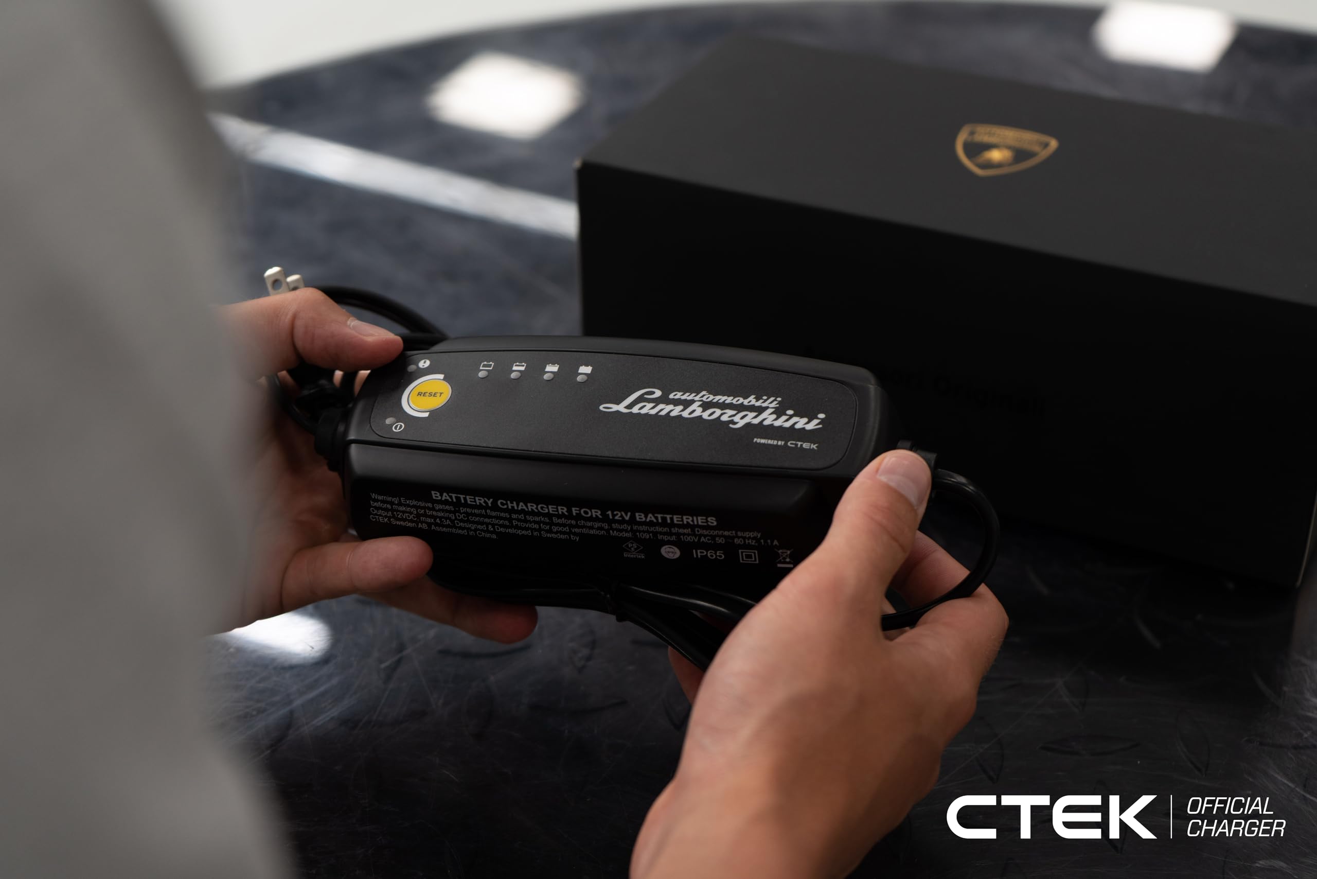 CTEK (40-255) CT5 Time To Go 12V Battery Charger & Maintainer - 12 Volt Car Battery Charger with Accessories for Automotive, Motorcycle, Boat & RV - Perfect for Winter Storage & Long-Term Maintenance