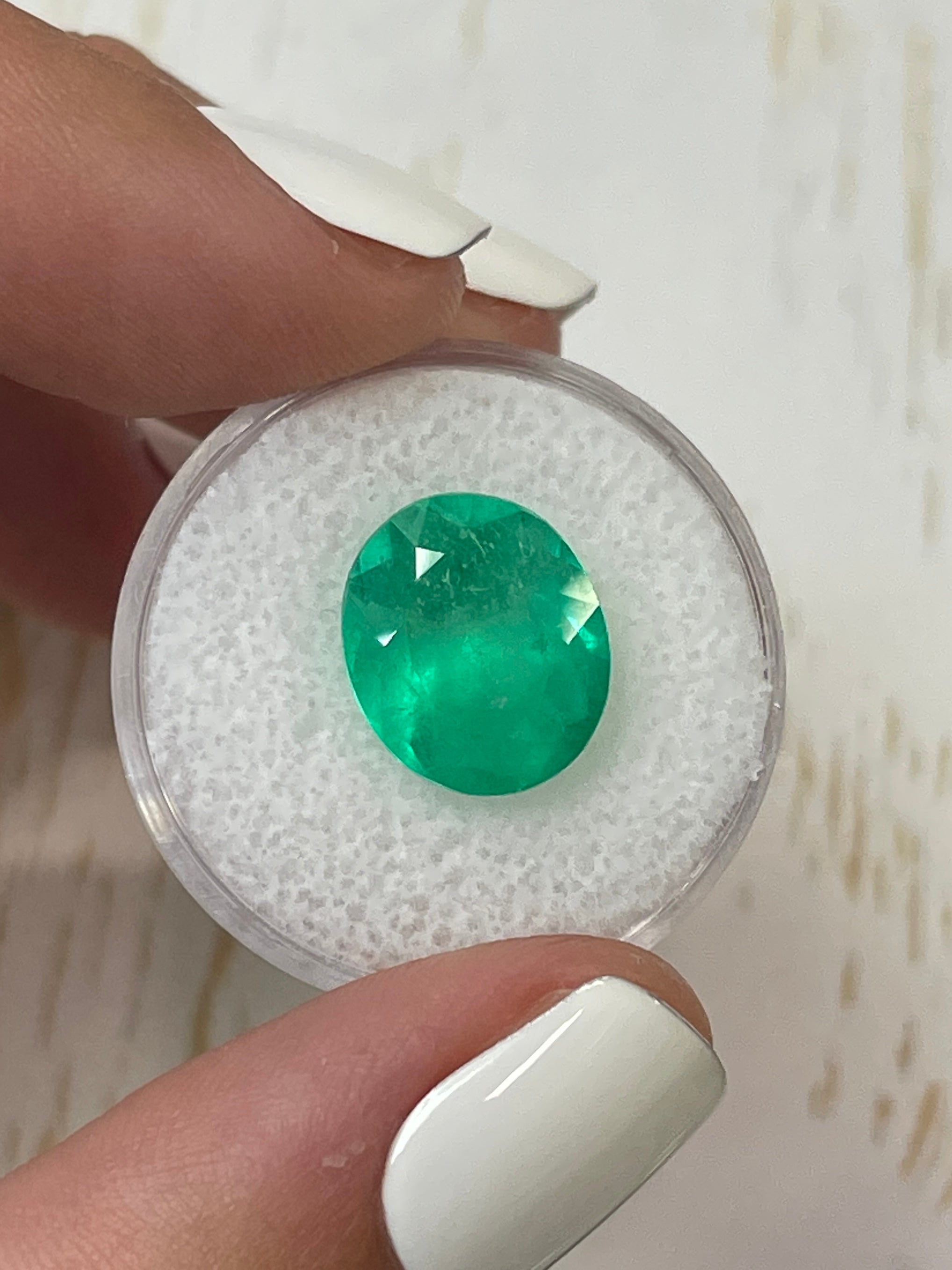 6.35 Carat 13x11mm Neon Green Natural Loose Colombian Emerald Oval Cut Gemstone for Jewelry Making, Engagement Rings & Luxury Gifts